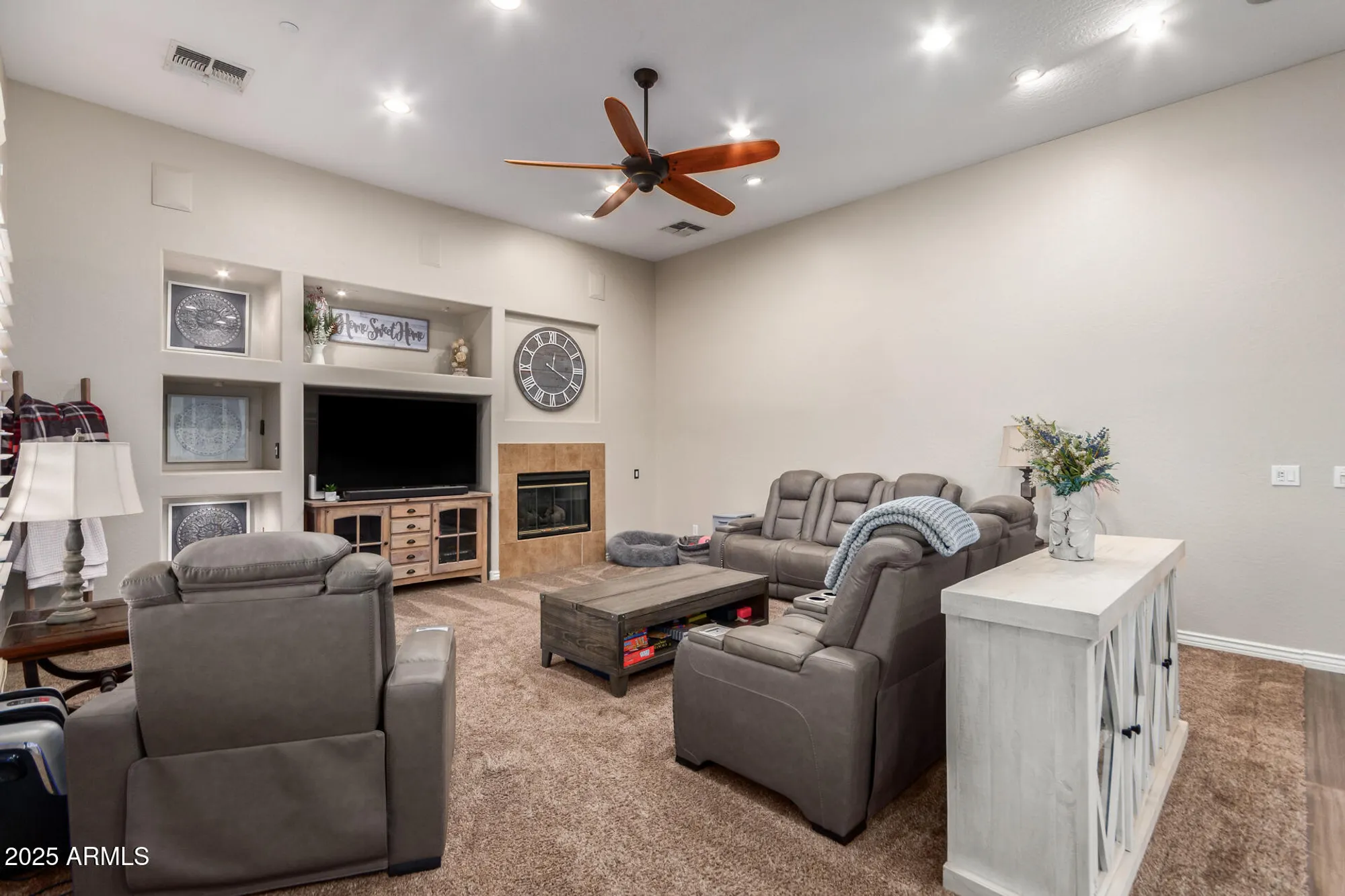 Property Slideshow image 12 of 64 | 41619 n river bend rd, Anthem, AZ, 85086