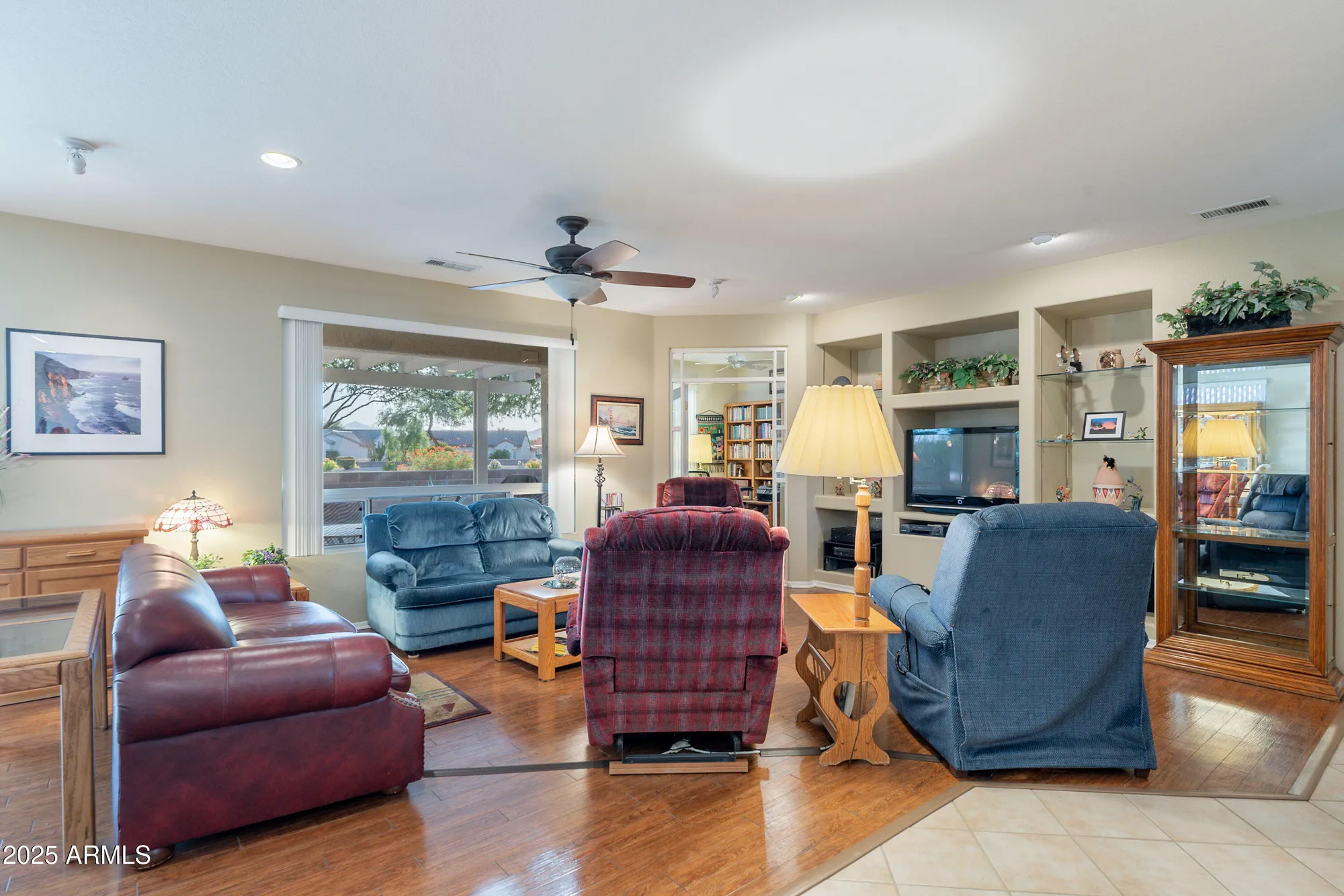 Property Slideshow image 9 of 50 | 17552 n somerset dr, Surprise, AZ, 85374