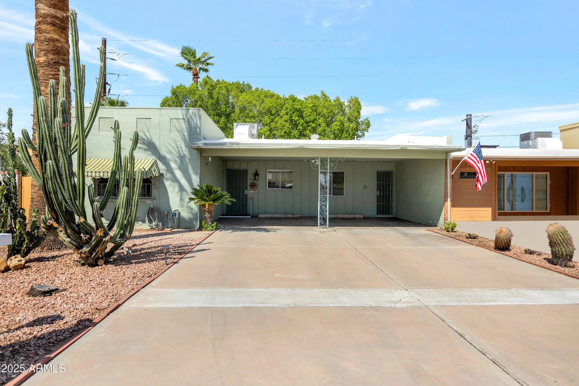 Property Slideshow image 2 of 32 | 4748 n 74th pl, Scottsdale, AZ, 85251