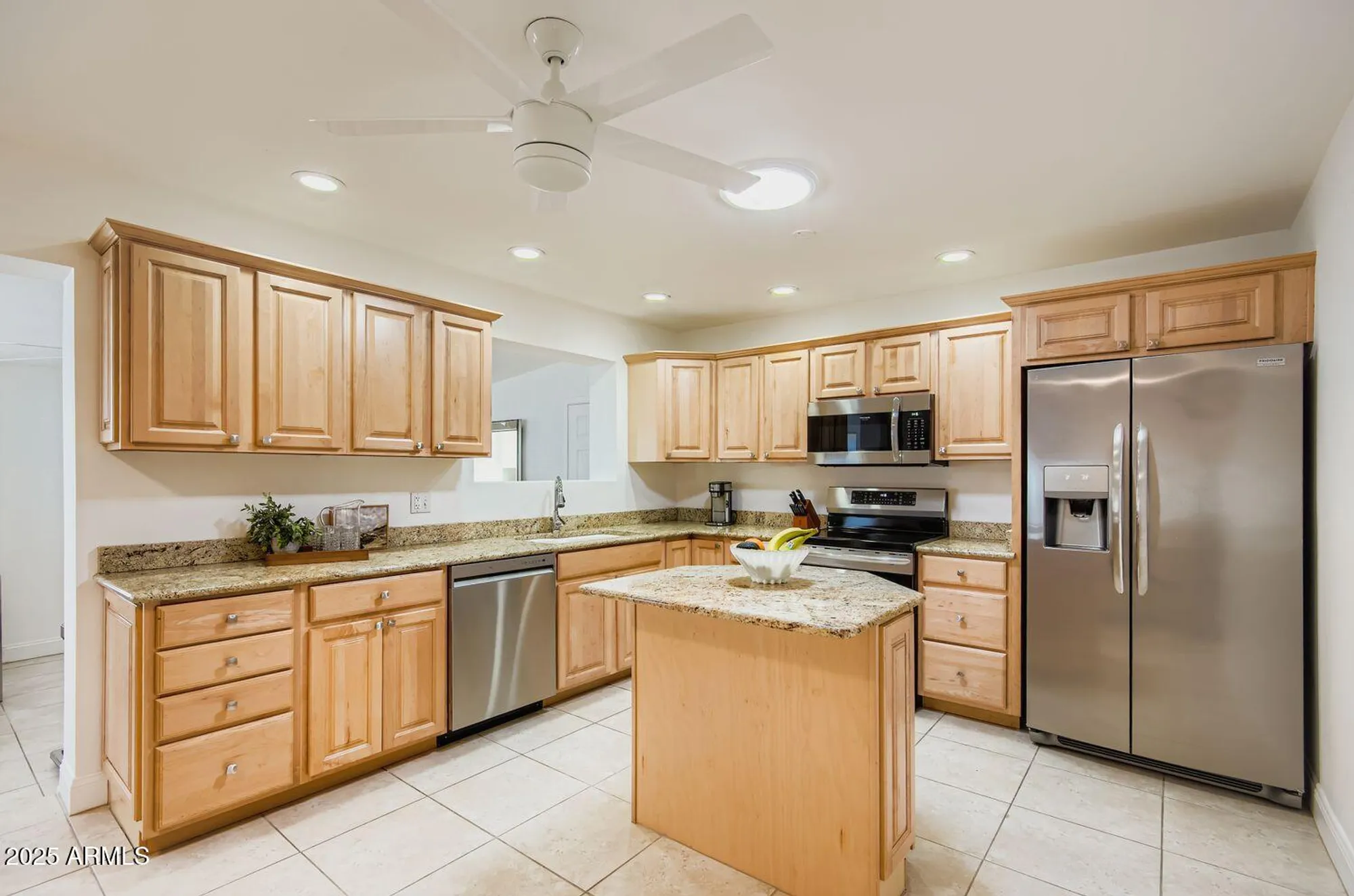 Property Slideshow image 7 of 39 | 4730 n 76th pl, Scottsdale, AZ, 85251