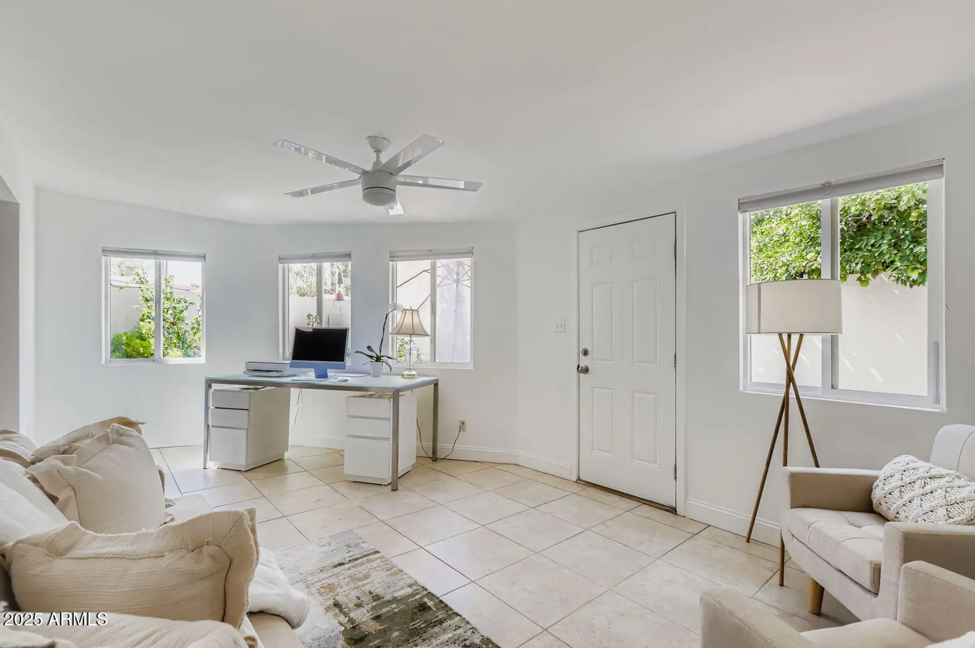 Property Slideshow image 9 of 39 | 4730 n 76th pl, Scottsdale, AZ, 85251