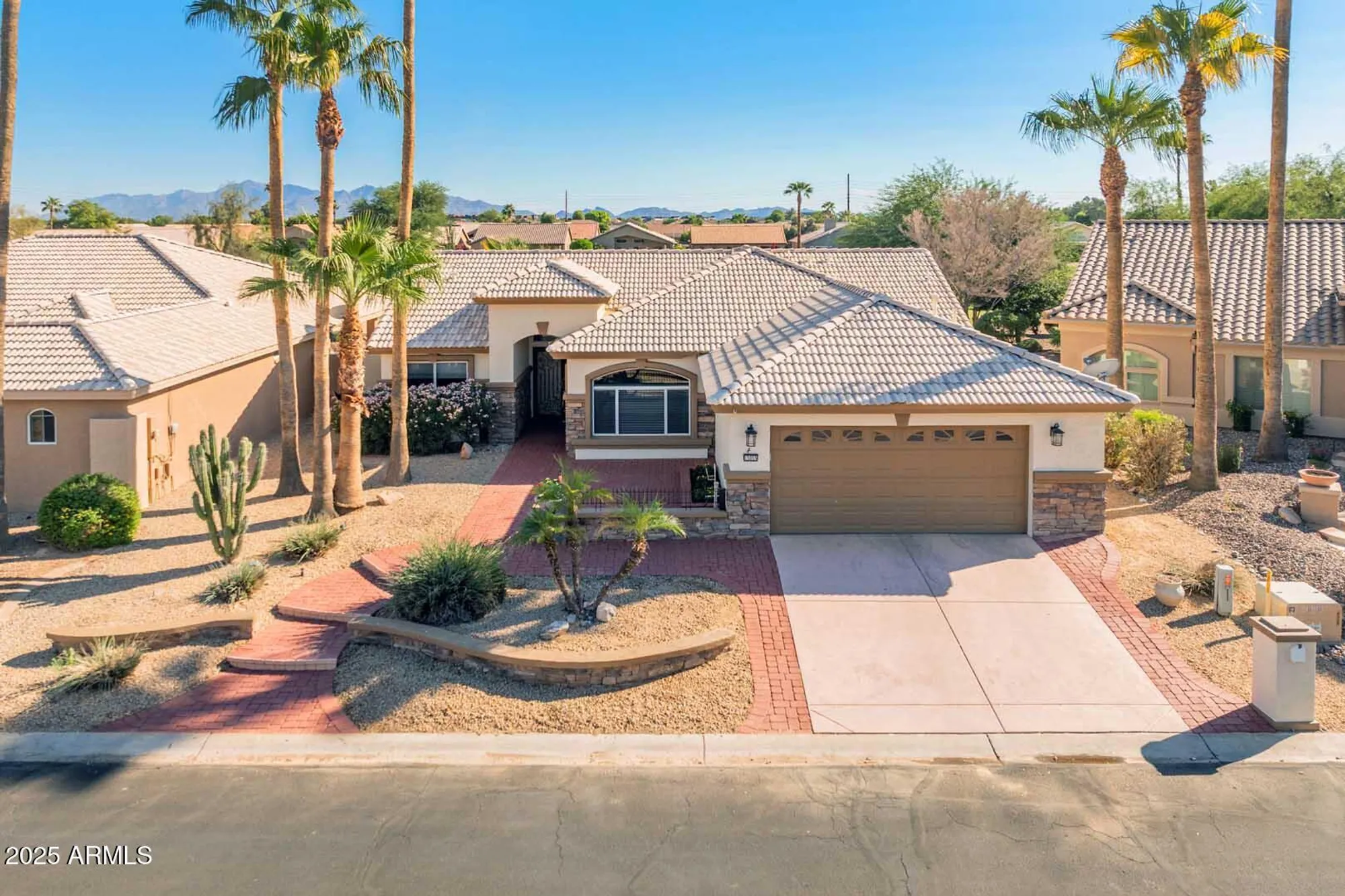 Property Slideshow image 34 of 60 | 15055 w catalina dr, Goodyear, AZ, 85395