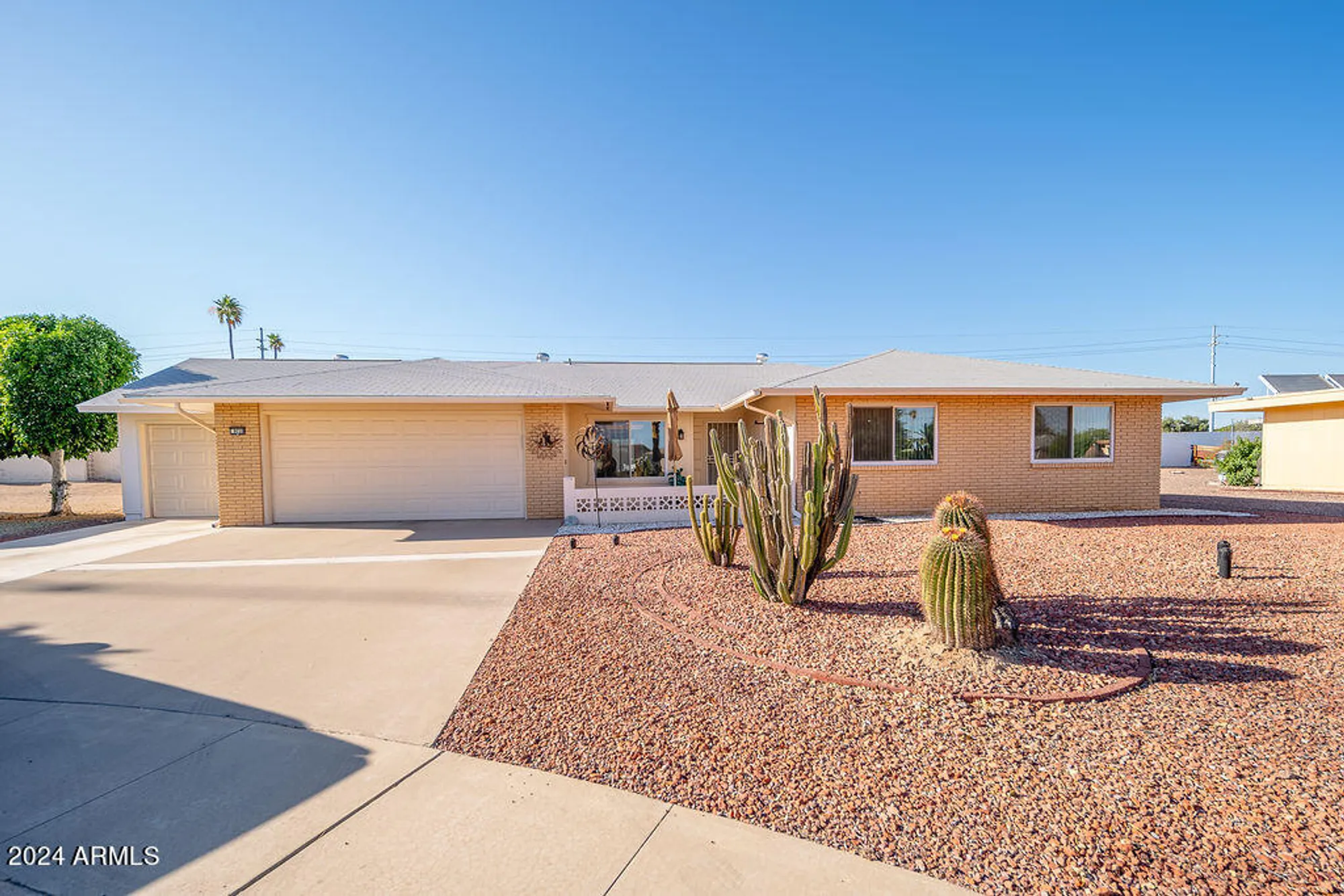 Property Slideshow image 1 of 36 | 9710 w campana dr, Sun City, AZ, 85351