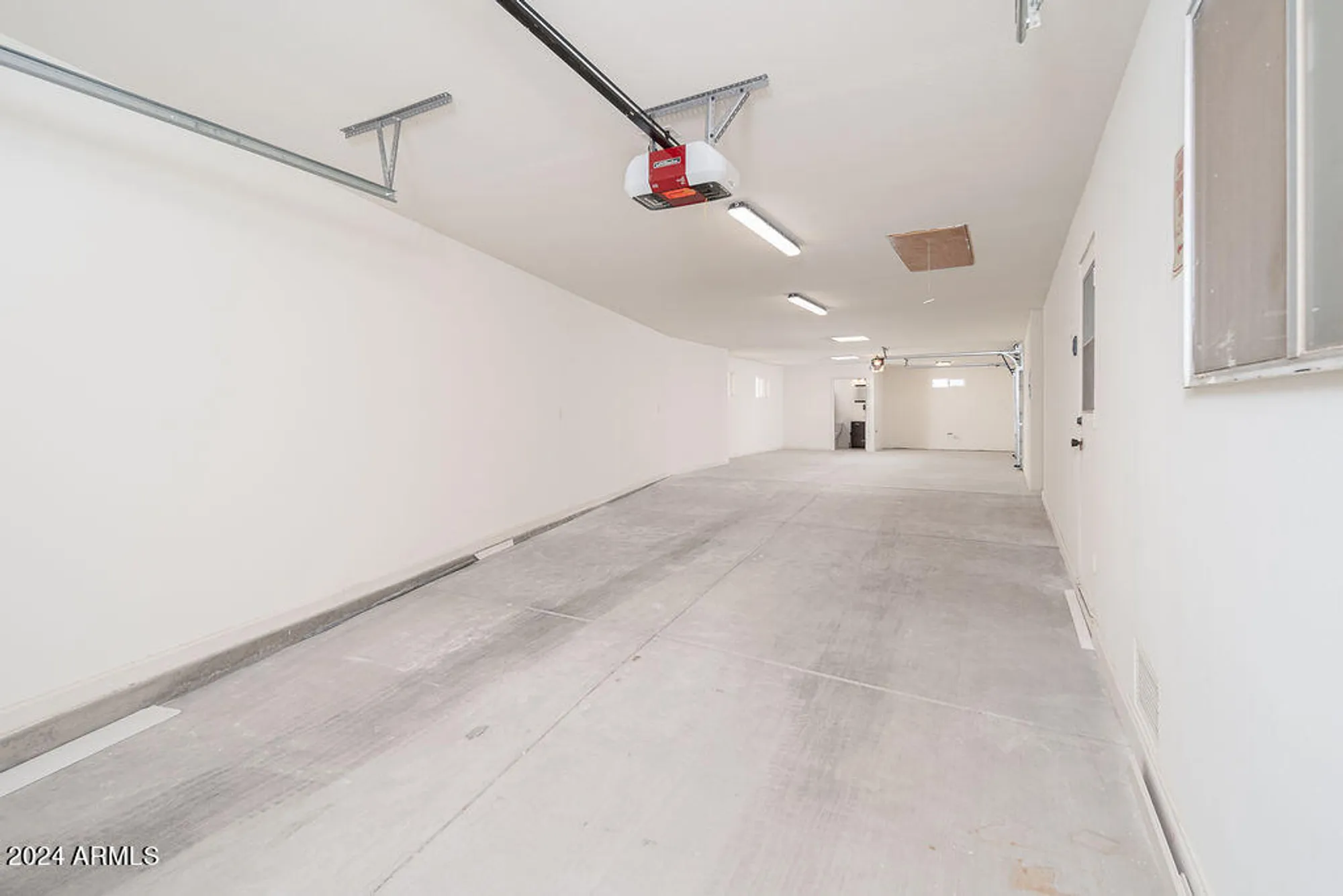 Property Slideshow image 14 of 36 | 9710 w campana dr, Sun City, AZ, 85351