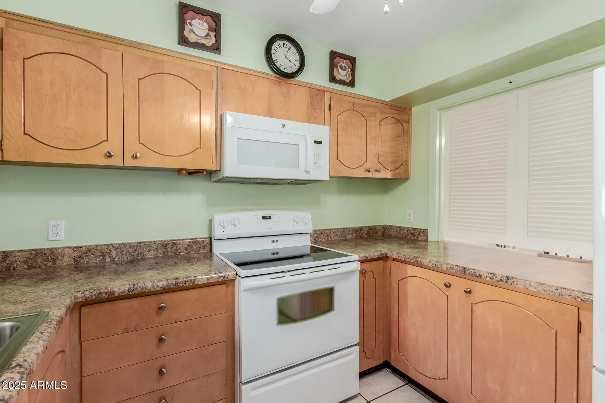 Property Slideshow image 9 of 34 | 131 n higley rd 114, Mesa, AZ, 85205