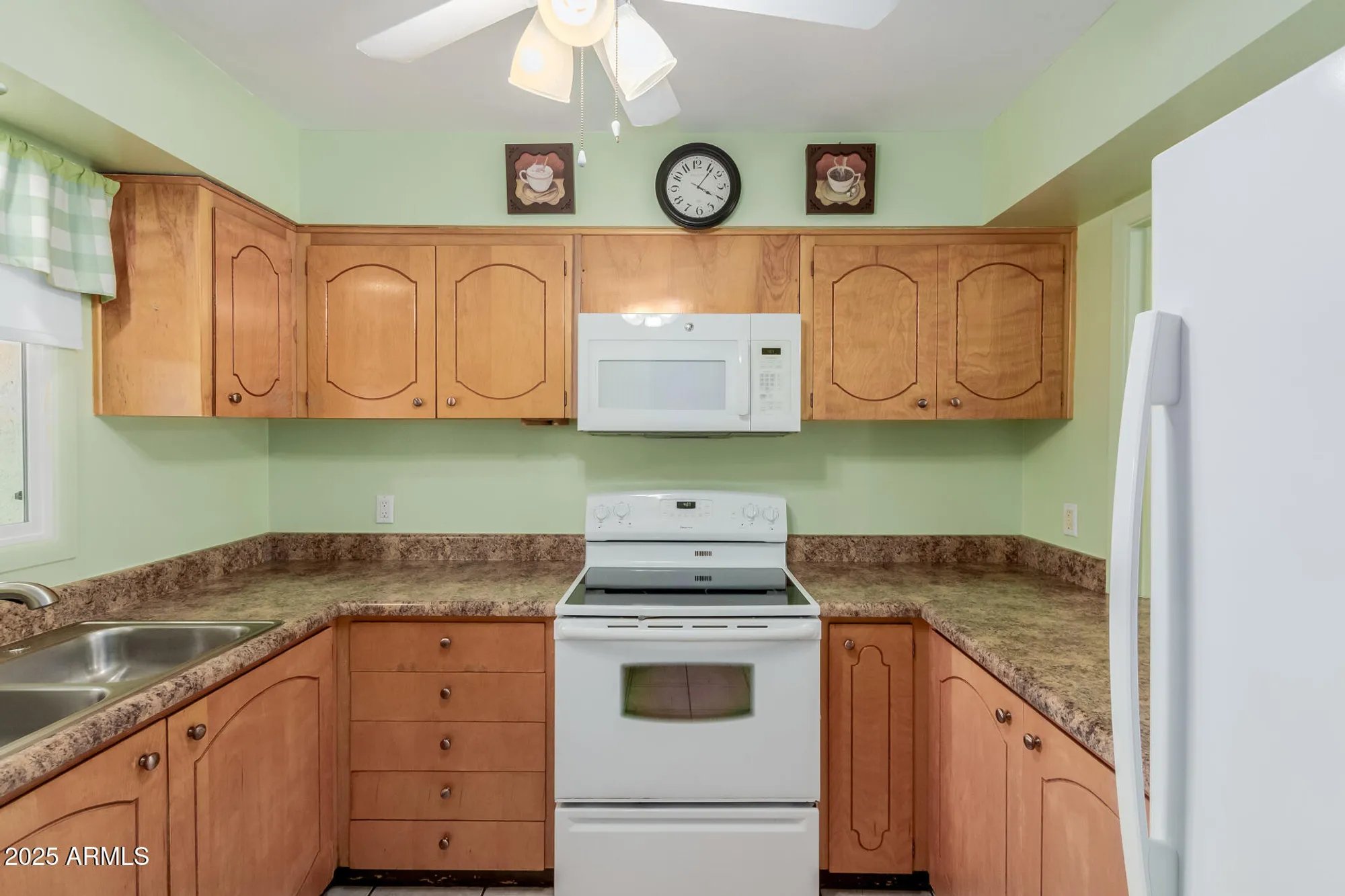 Property Slideshow image 7 of 34 | 131 n higley rd 114, Mesa, AZ, 85205
