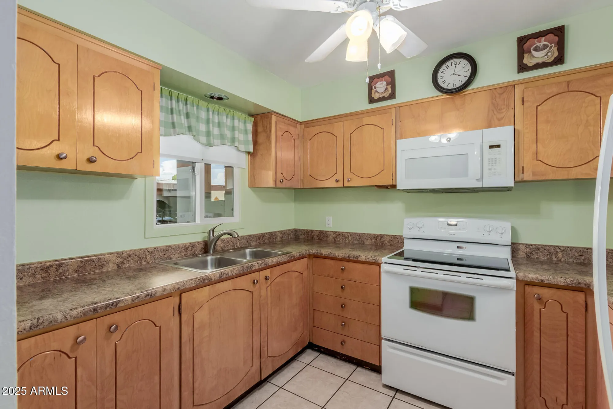 Property Slideshow image 5 of 34 | 131 n higley rd 114, Mesa, AZ, 85205