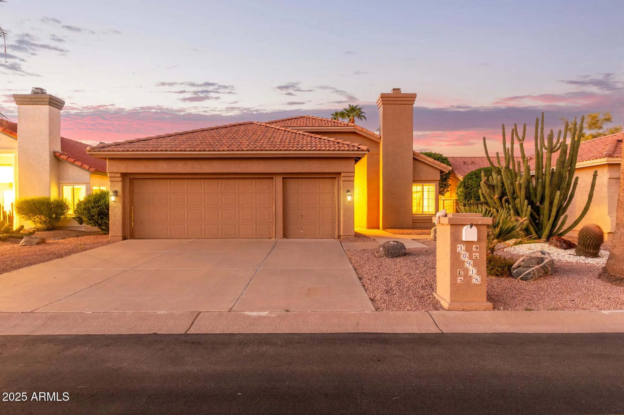 Property Slideshow image 2 of 40 | 10918 e navajo dr, Sun Lakes, AZ, 85248