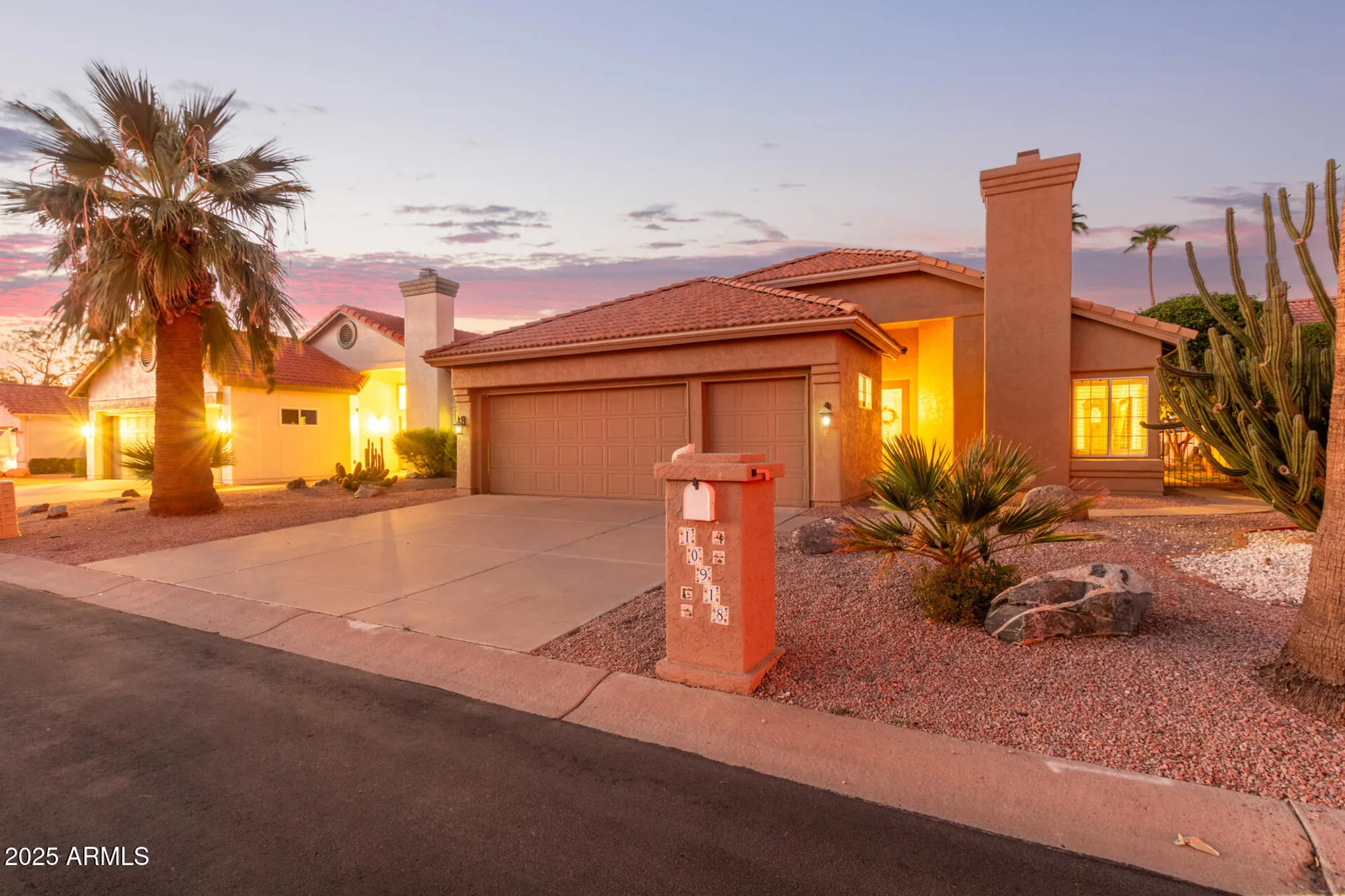 Property Slideshow image 3 of 40 | 10918 e navajo dr, Sun Lakes, AZ, 85248