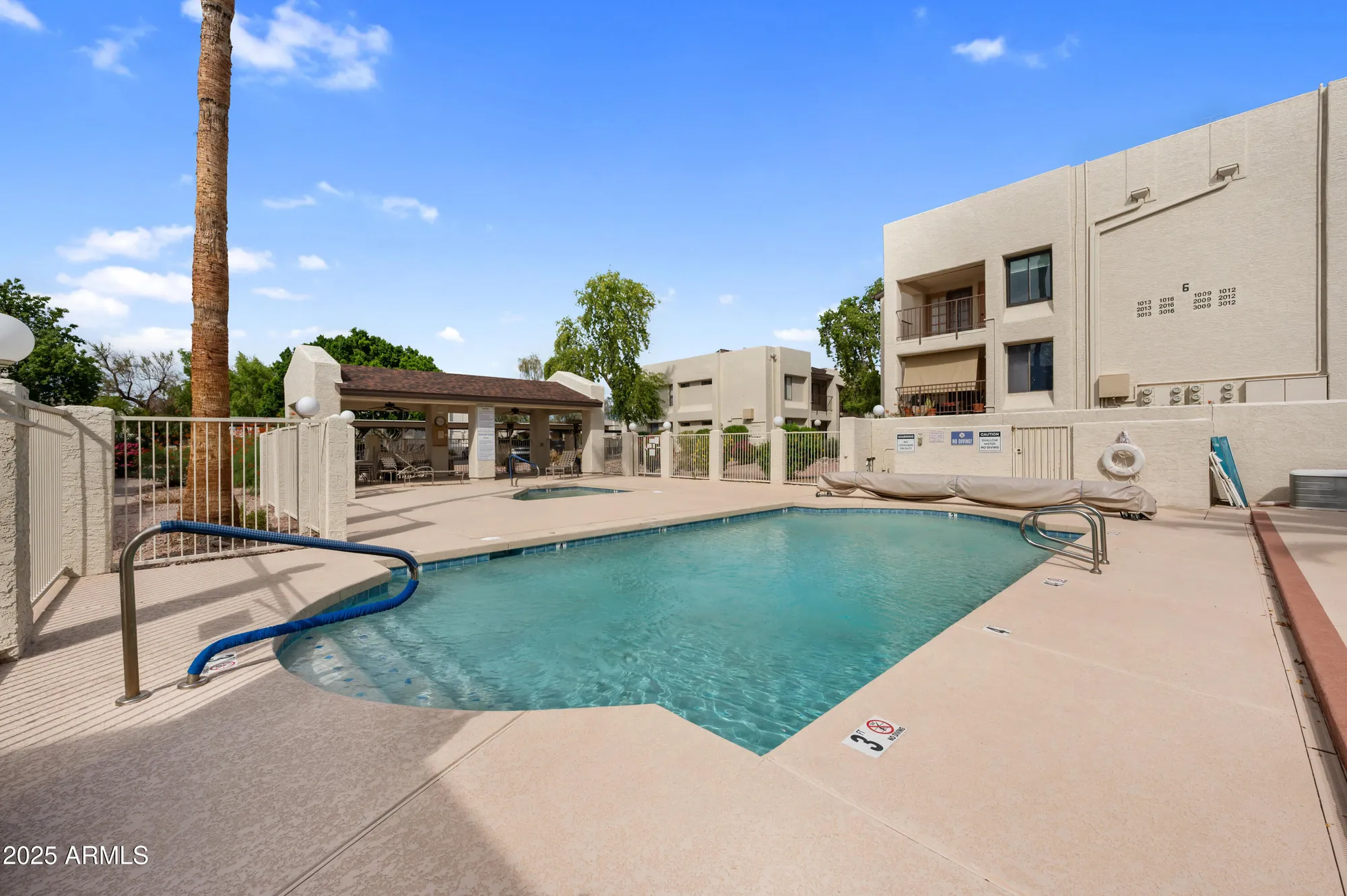 Property Slideshow image 24 of 32 | 5518 e lindstrom ln 1011, Mesa, AZ, 85215