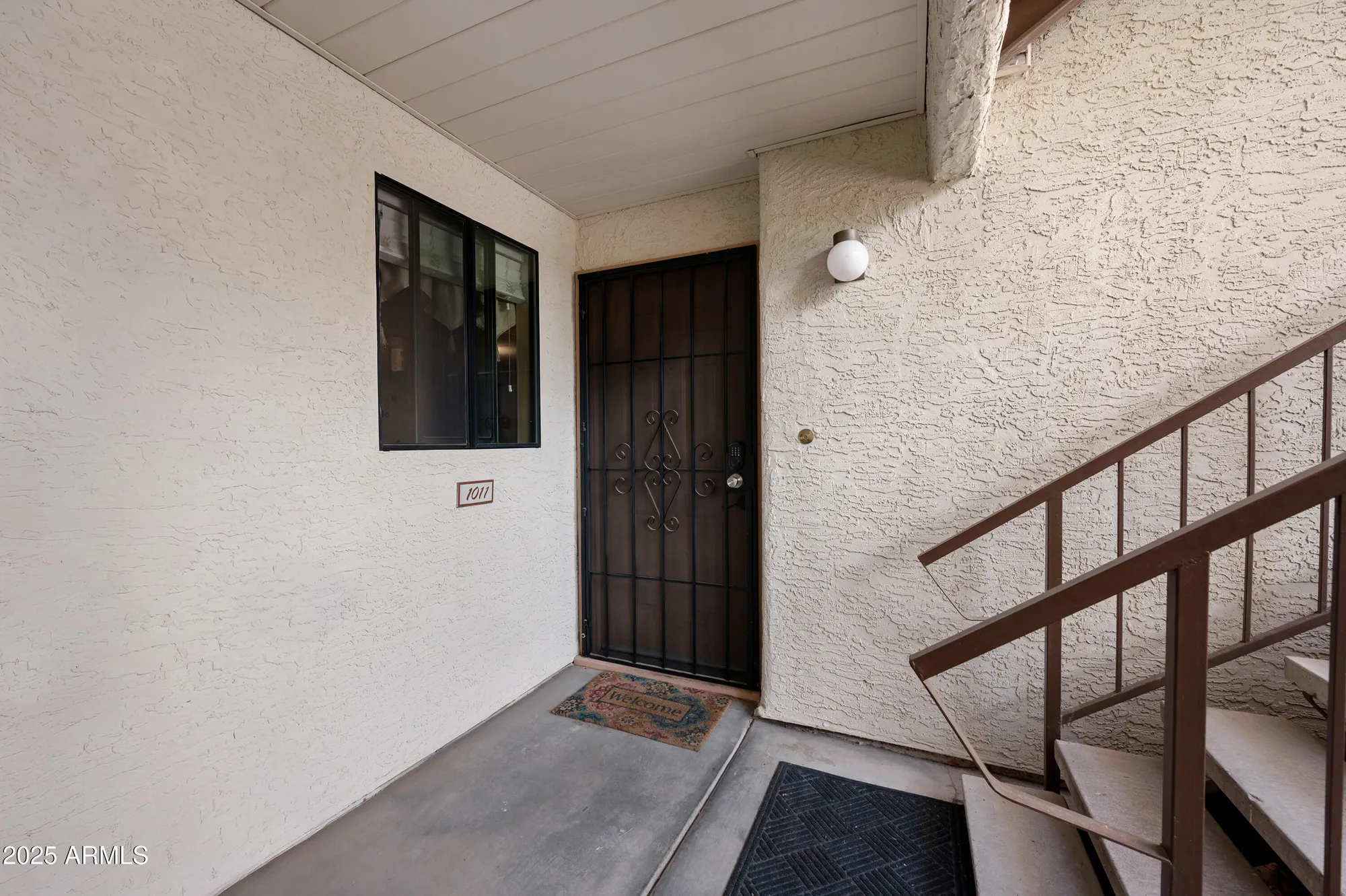Property Slideshow image 2 of 32 | 5518 e lindstrom ln 1011, Mesa, AZ, 85215