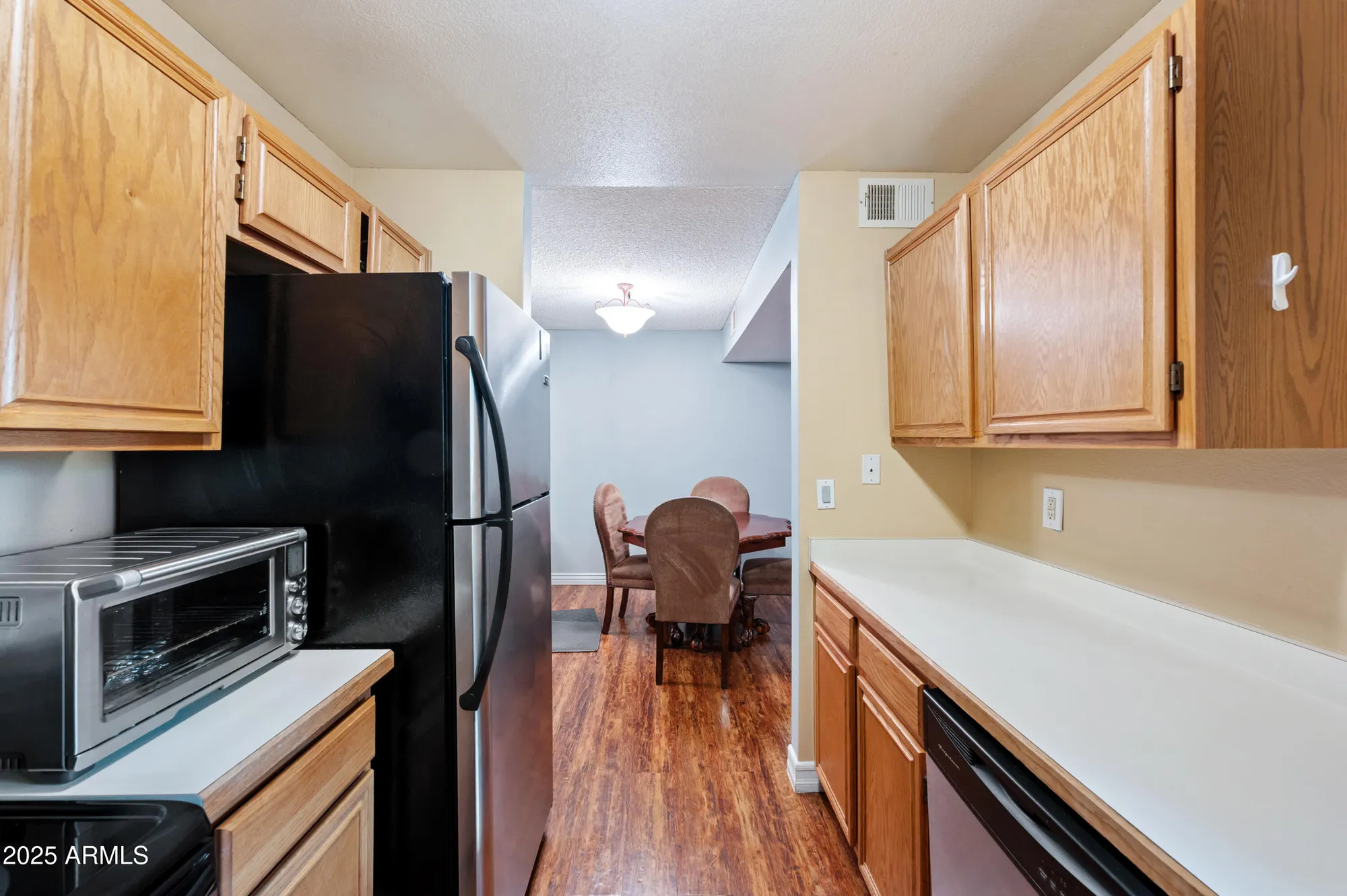 Property Slideshow image 9 of 32 | 5518 e lindstrom ln 1011, Mesa, AZ, 85215