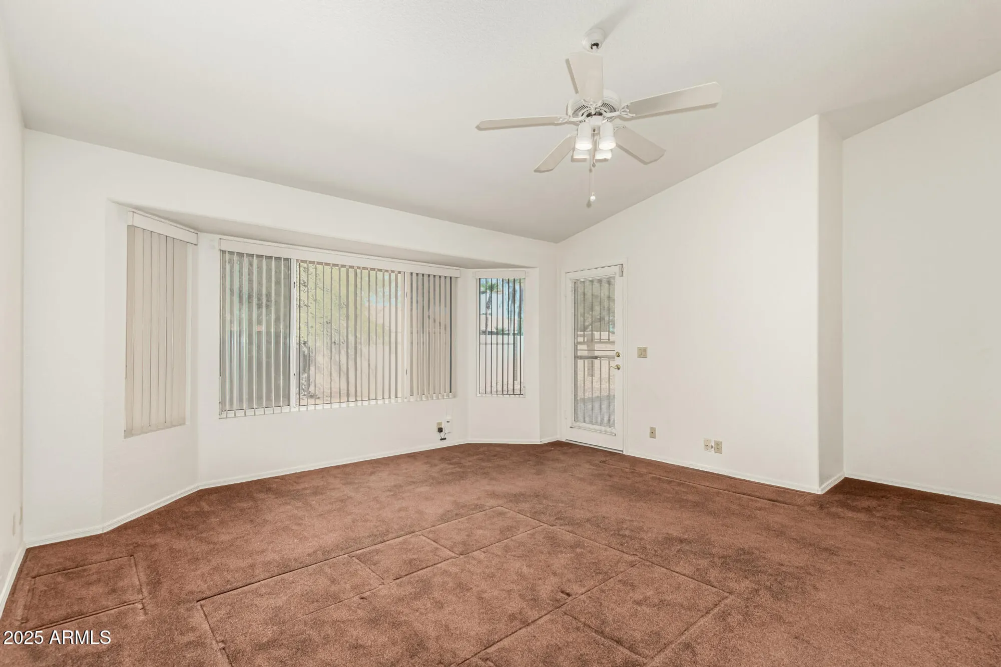Property Slideshow image 16 of 33 | 8737 w kimberly way, Peoria, AZ, 85382