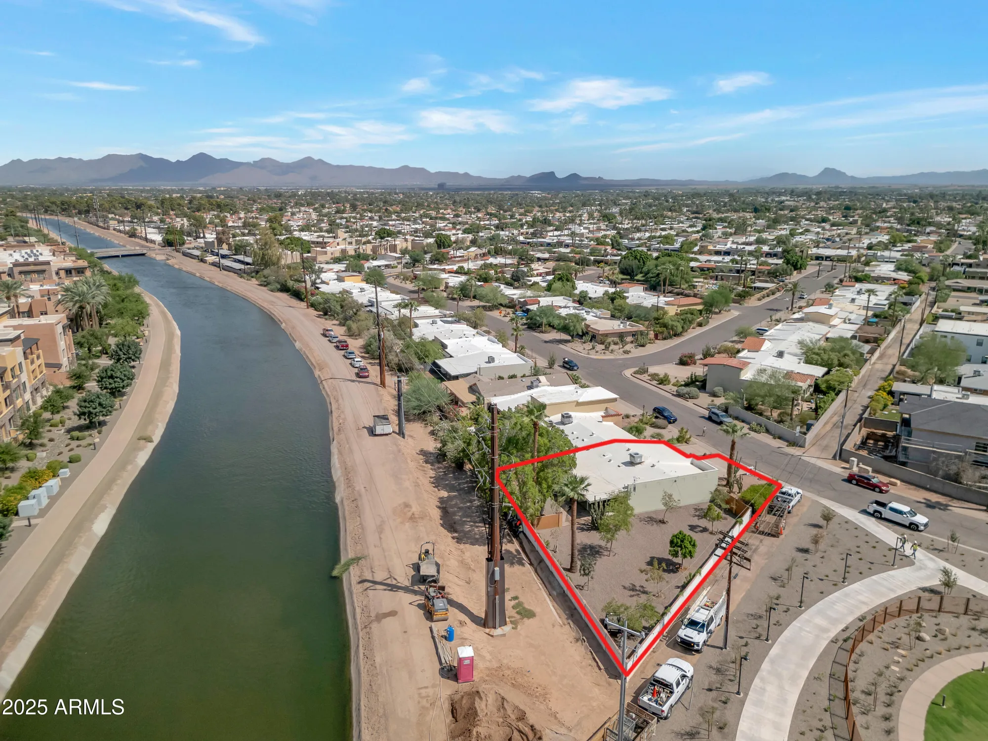 Property Slideshow image 4 of 32 | 4748 n 74th pl, Scottsdale, AZ, 85251