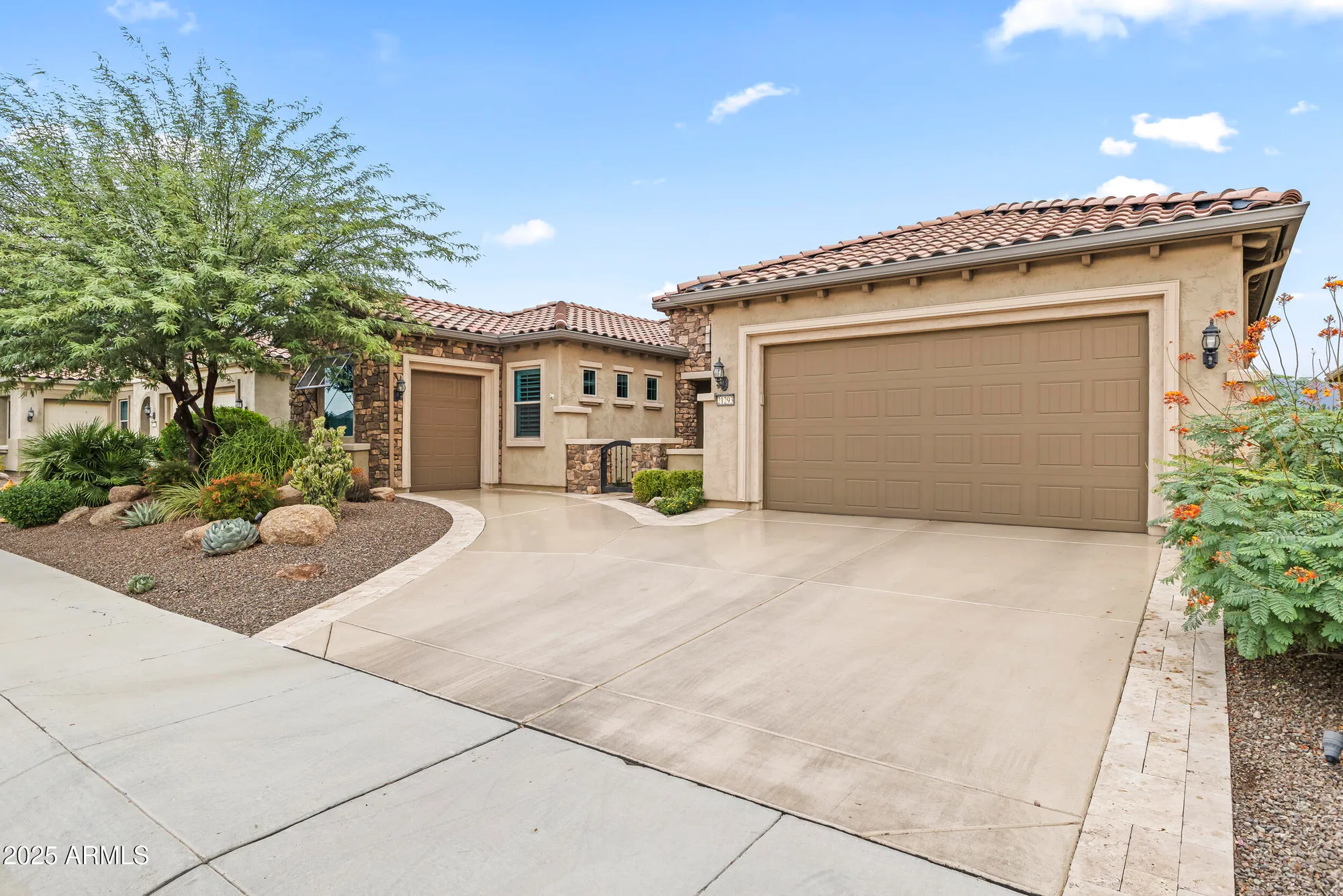 Property Slideshow image 3 of 59 | 21293 n 266th ave, Buckeye, AZ, 85396