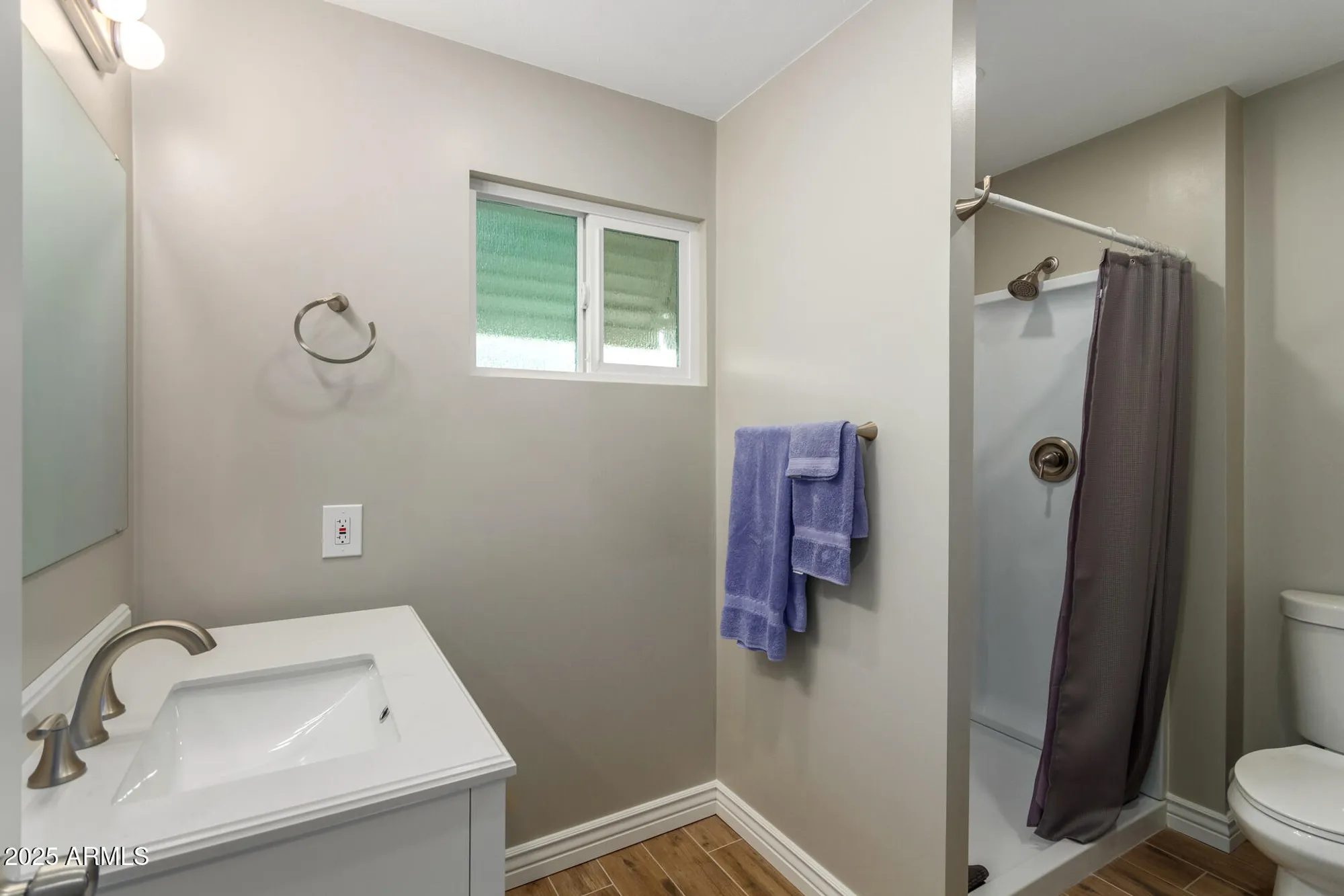 Property Slideshow image 20 of 32 | 6233 e dodge st, Mesa, AZ, 85205