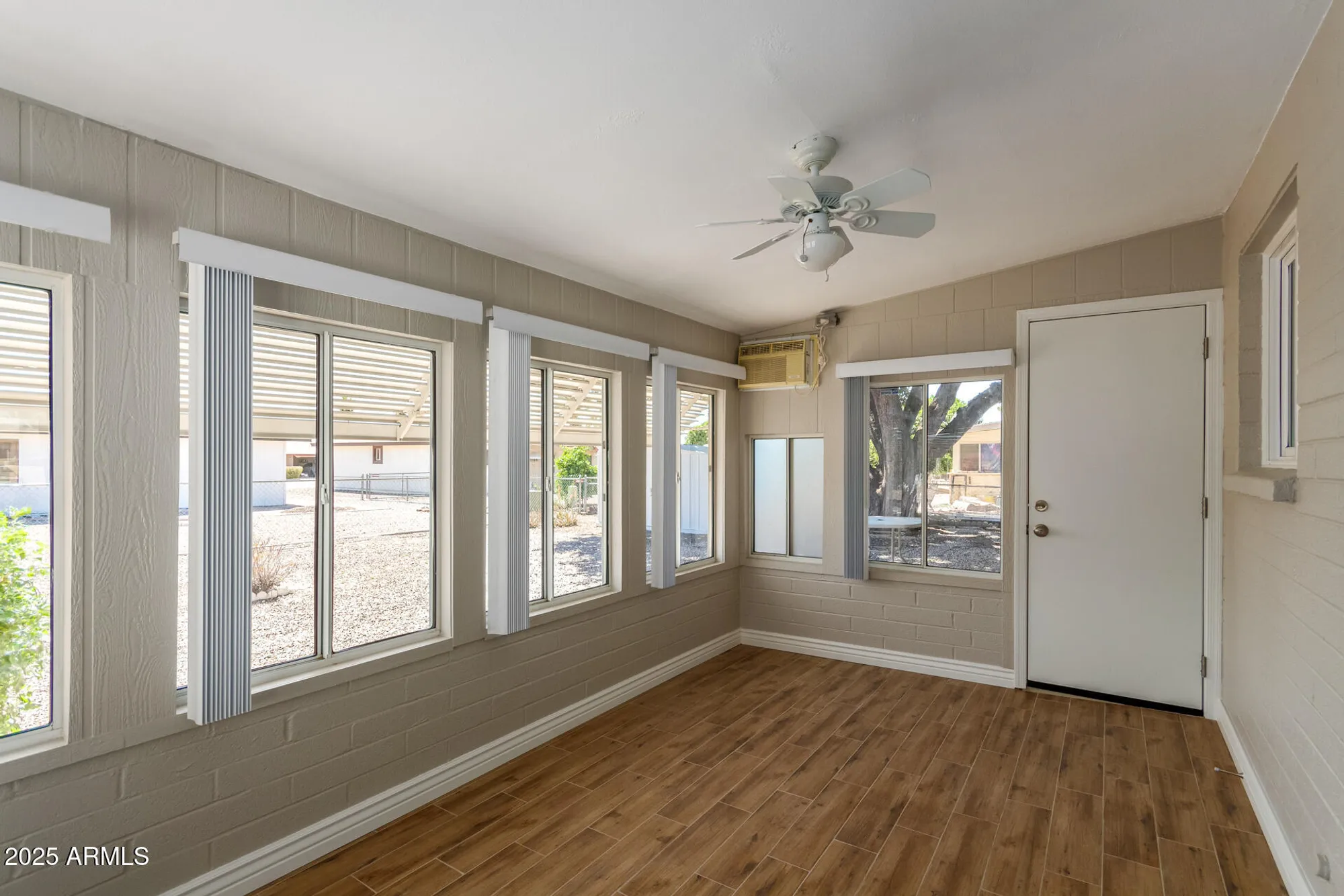 Property Slideshow image 21 of 32 | 6233 e dodge st, Mesa, AZ, 85205