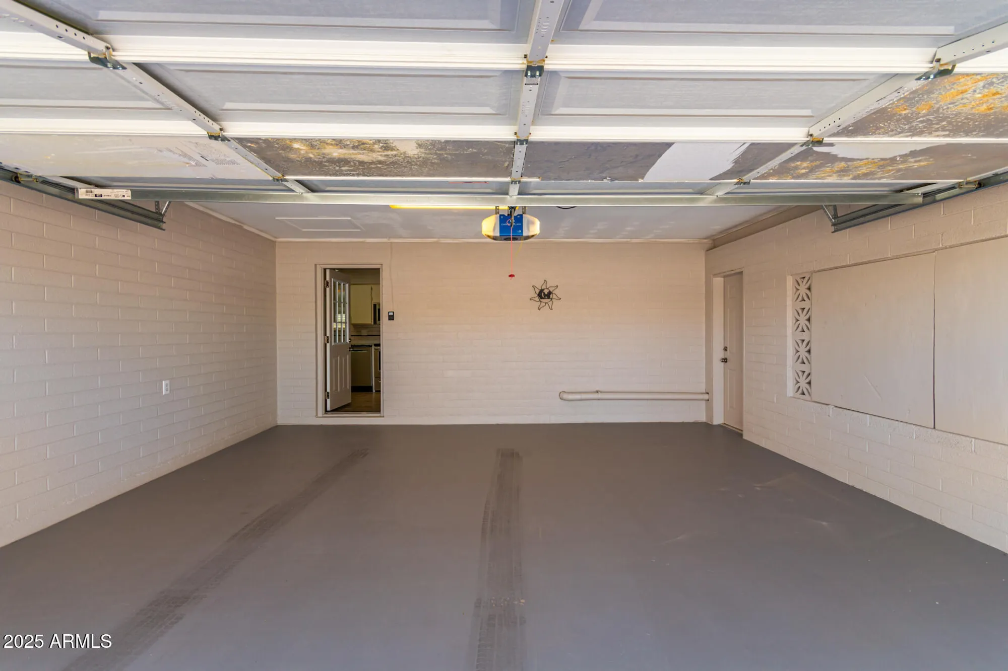 Property Slideshow image 25 of 32 | 6233 e dodge st, Mesa, AZ, 85205