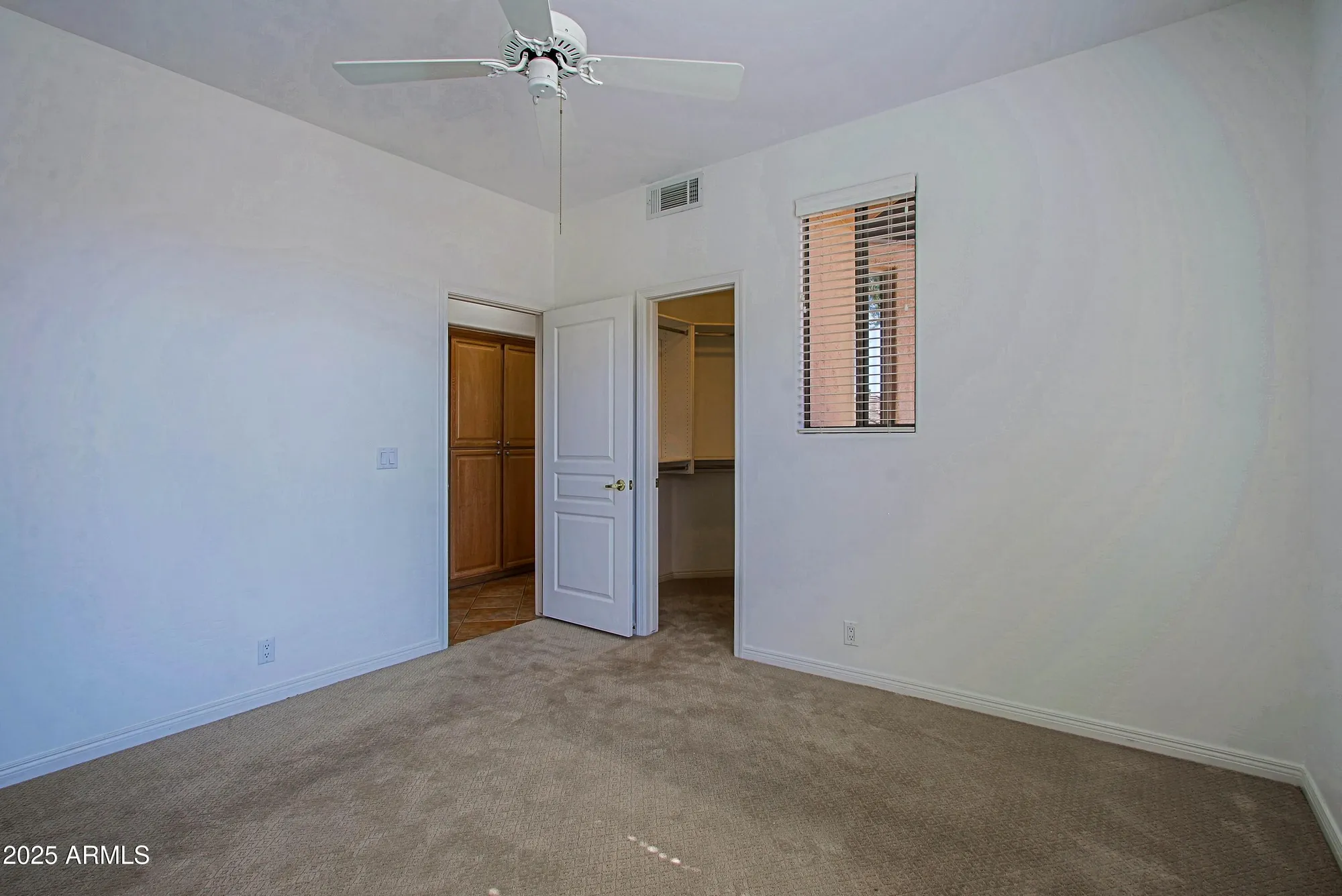 Property Slideshow image 25 of 82 | 6950 e bramble berry ln, Scottsdale, AZ, 85266