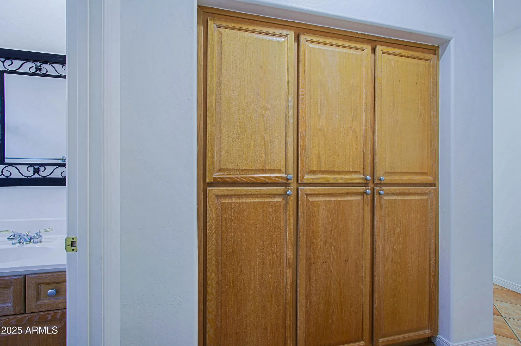 Property Slideshow image 23 of 82 | 6950 e bramble berry ln, Scottsdale, AZ, 85266