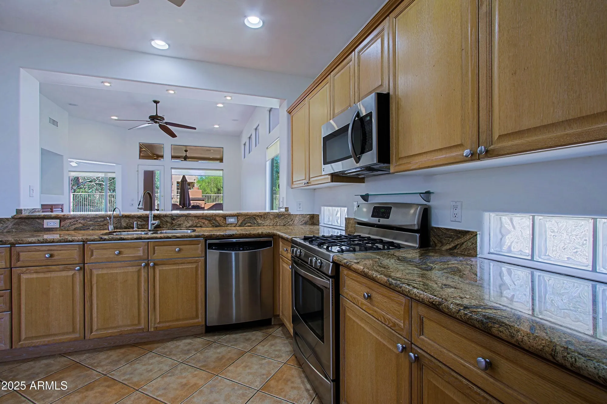 Property Slideshow image 12 of 82 | 6950 e bramble berry ln, Scottsdale, AZ, 85266