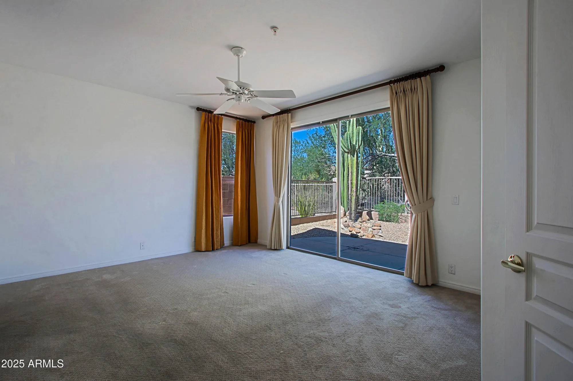 Property Slideshow image 17 of 82 | 6950 e bramble berry ln, Scottsdale, AZ, 85266