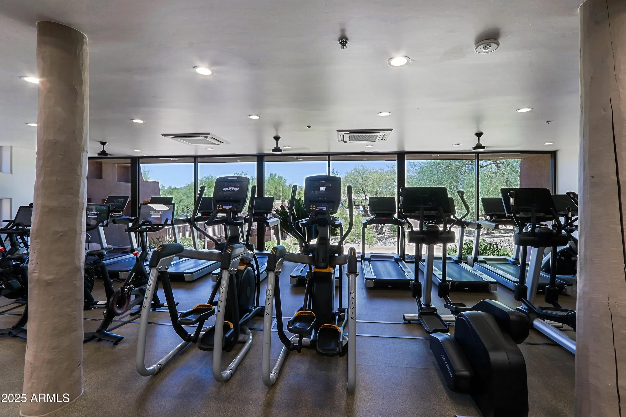 Property Slideshow image 72 of 82 | 6950 e bramble berry ln, Scottsdale, AZ, 85266