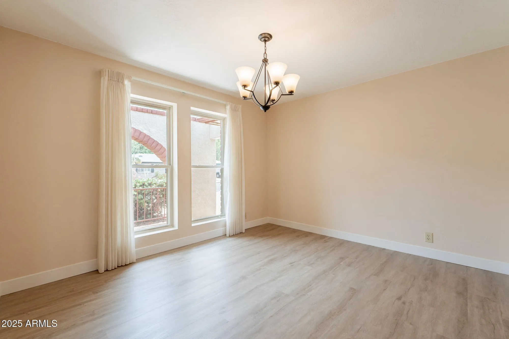 Property Slideshow image 6 of 52 | 4622 e flower ave, Mesa, AZ, 85206