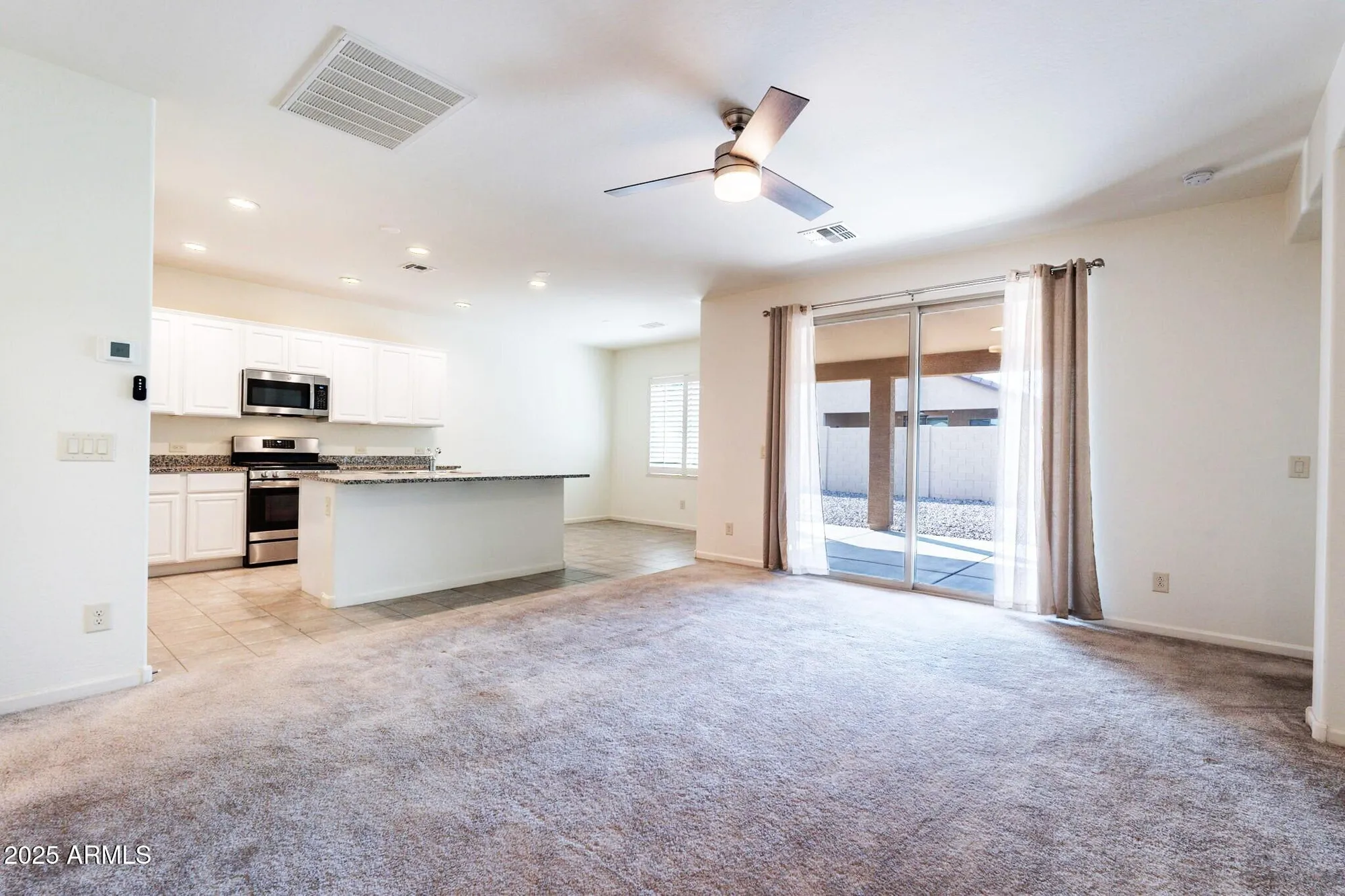 Property Slideshow image 4 of 28 | 4075 w painted horse dr, Eloy, AZ, 85131