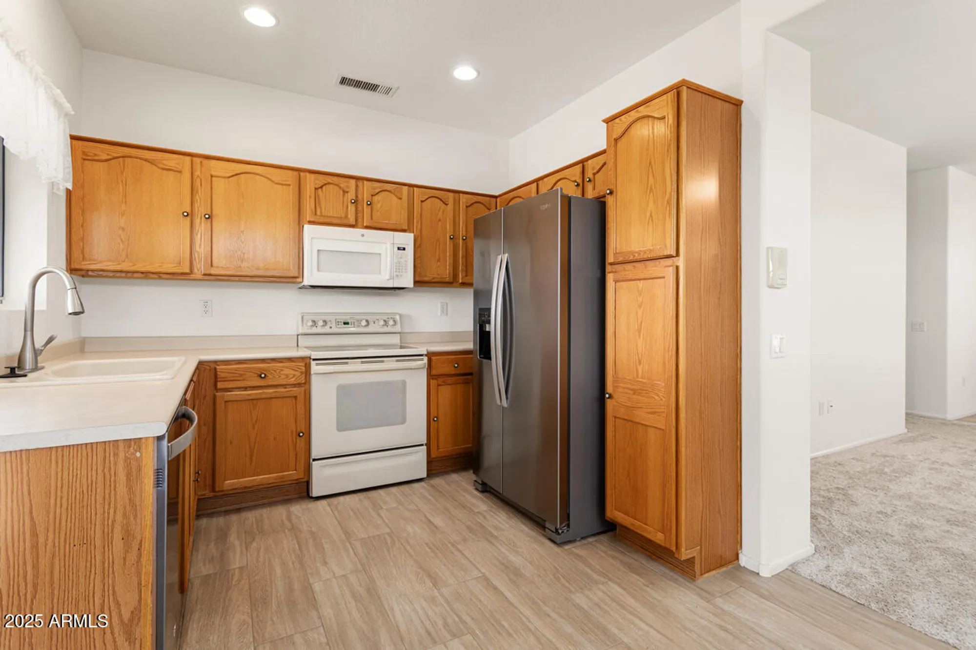 Property Slideshow image 11 of 34 | 16115 w acacia ct, Surprise, AZ, 85374