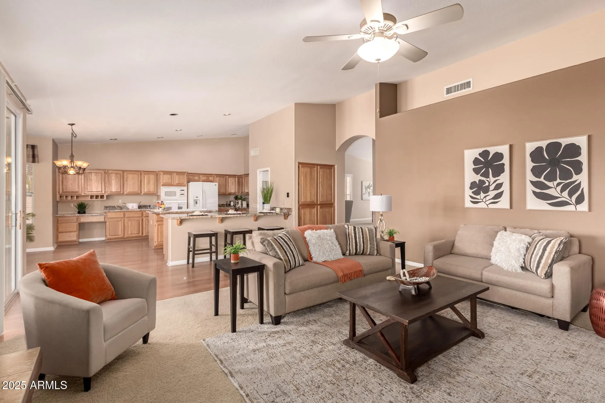 Property Slideshow image 9 of 49 | 10626 e voax dr, Sun Lakes, AZ, 85248