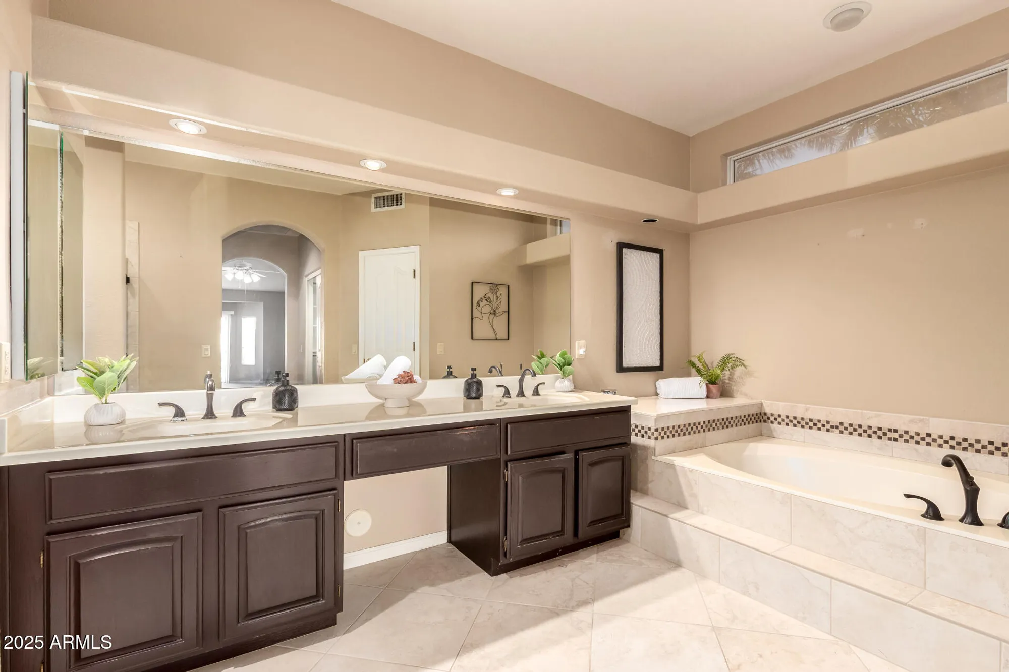 Property Slideshow image 16 of 49 | 10626 e voax dr, Sun Lakes, AZ, 85248