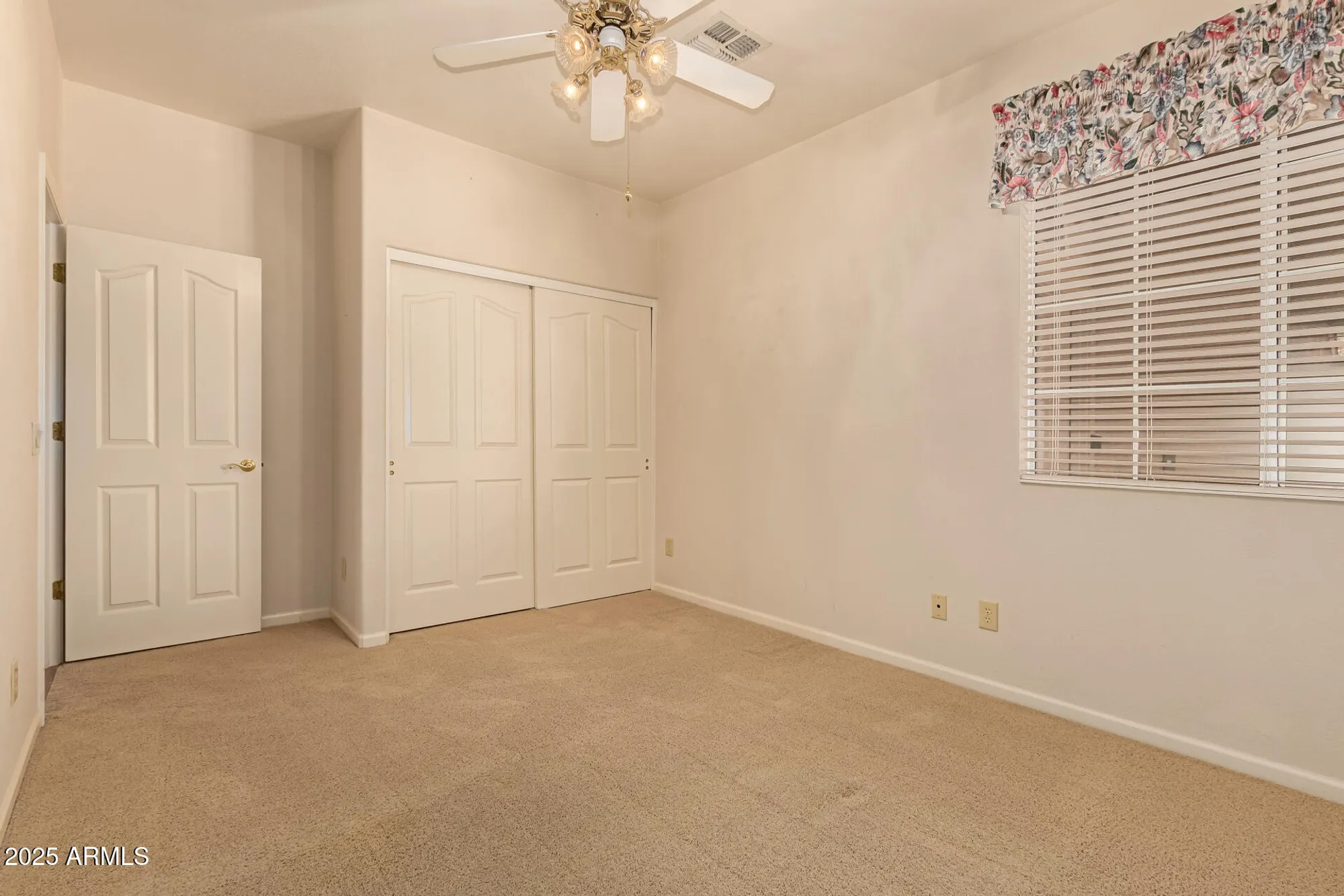 Property Slideshow image 19 of 49 | 10626 e voax dr, Sun Lakes, AZ, 85248