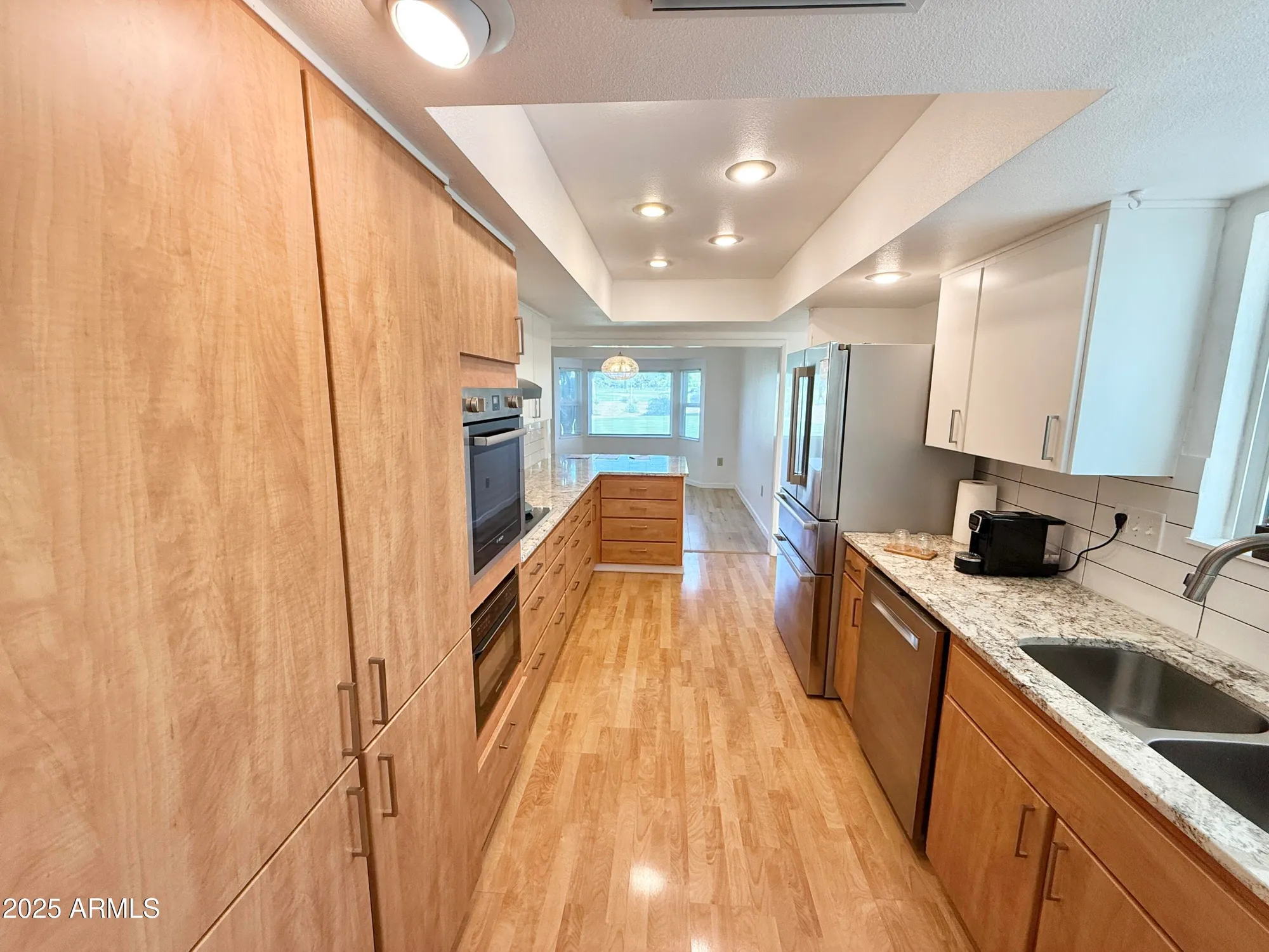 Property Slideshow image 10 of 36 | 17844 n 102nd dr, Sun City, AZ, 85373