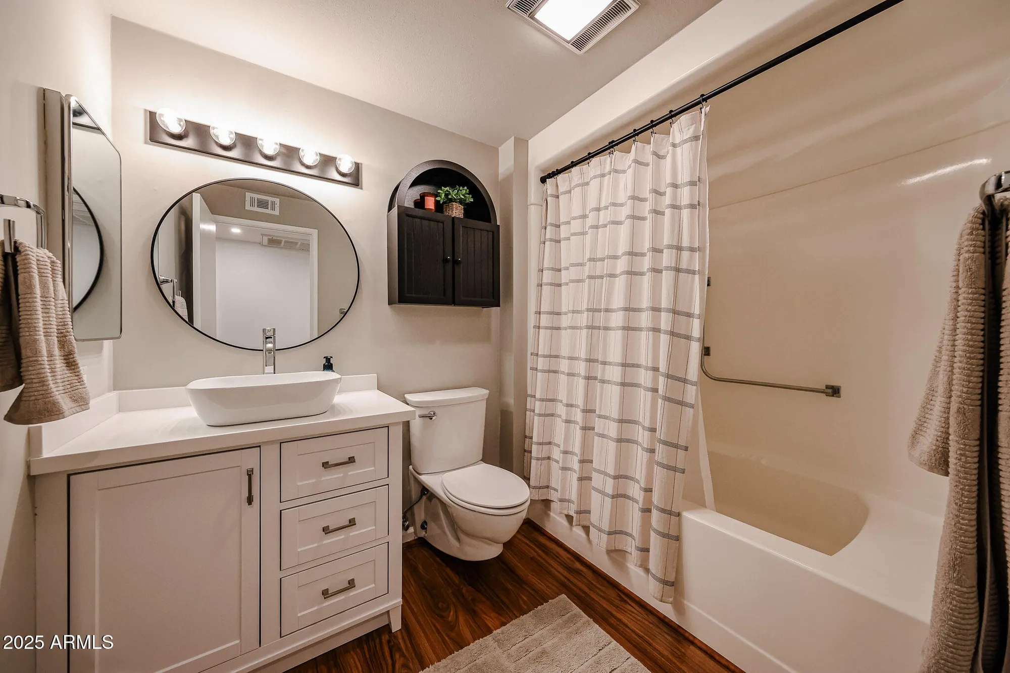 Property Slideshow image 11 of 21 | 17037 n 106th ave, Sun City, AZ, 85373