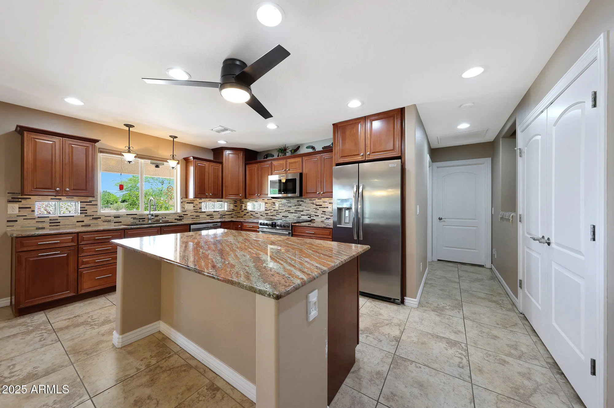 Property Slideshow image 38 of 73 | 19835 n 100th dr, Sun City, AZ, 85373