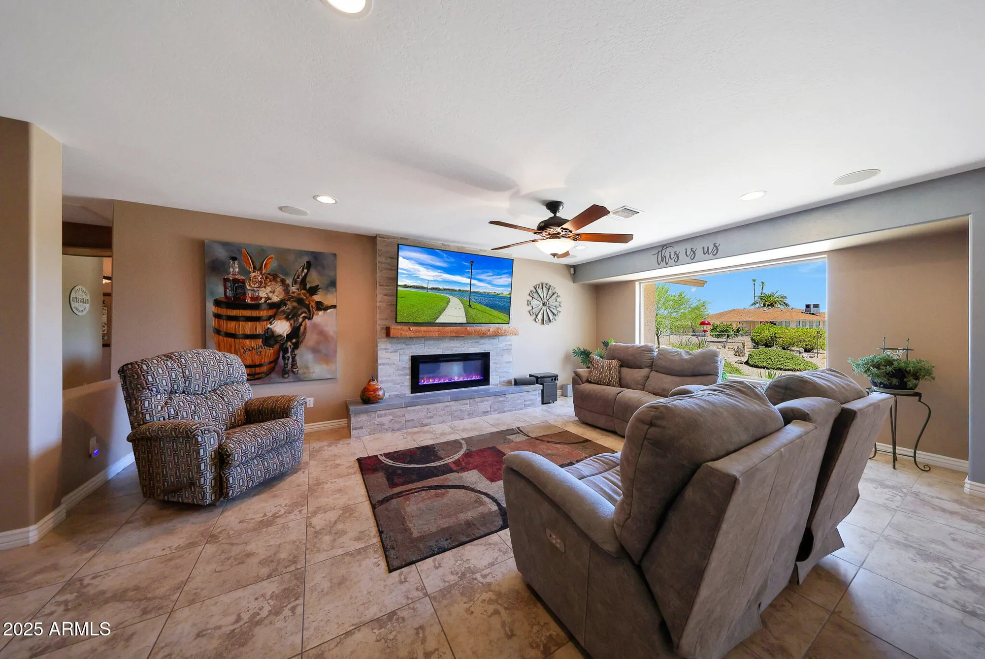 Property Slideshow image 23 of 73 | 19835 n 100th dr, Sun City, AZ, 85373