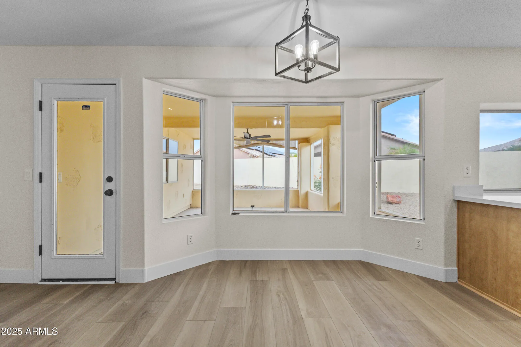 Property Slideshow image 8 of 35 | 17865 n desert flower trl, Surprise, AZ, 85374