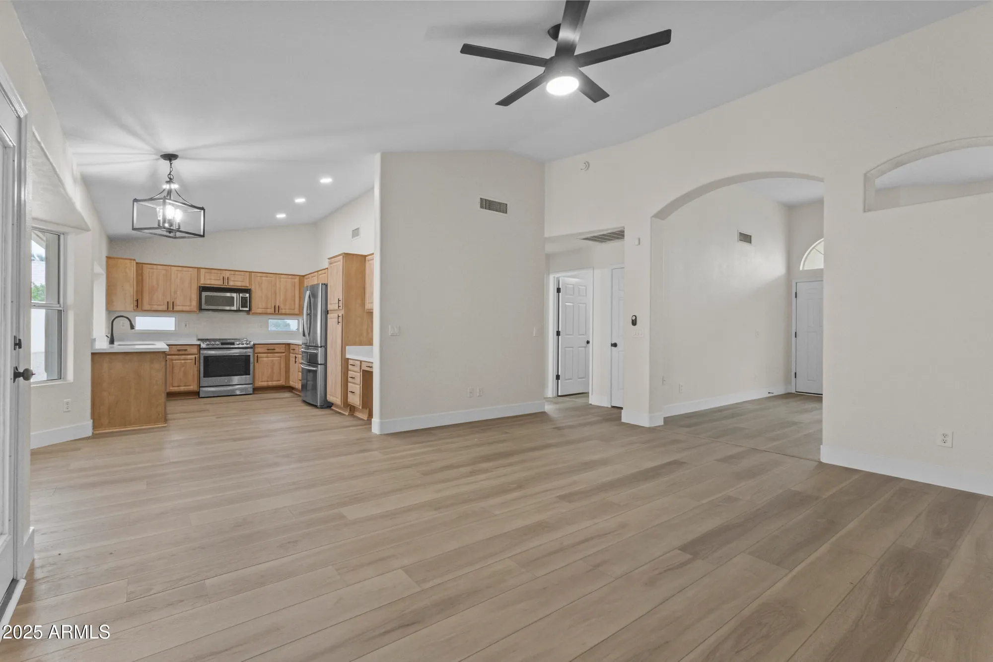 Property Slideshow image 6 of 35 | 17865 n desert flower trl, Surprise, AZ, 85374