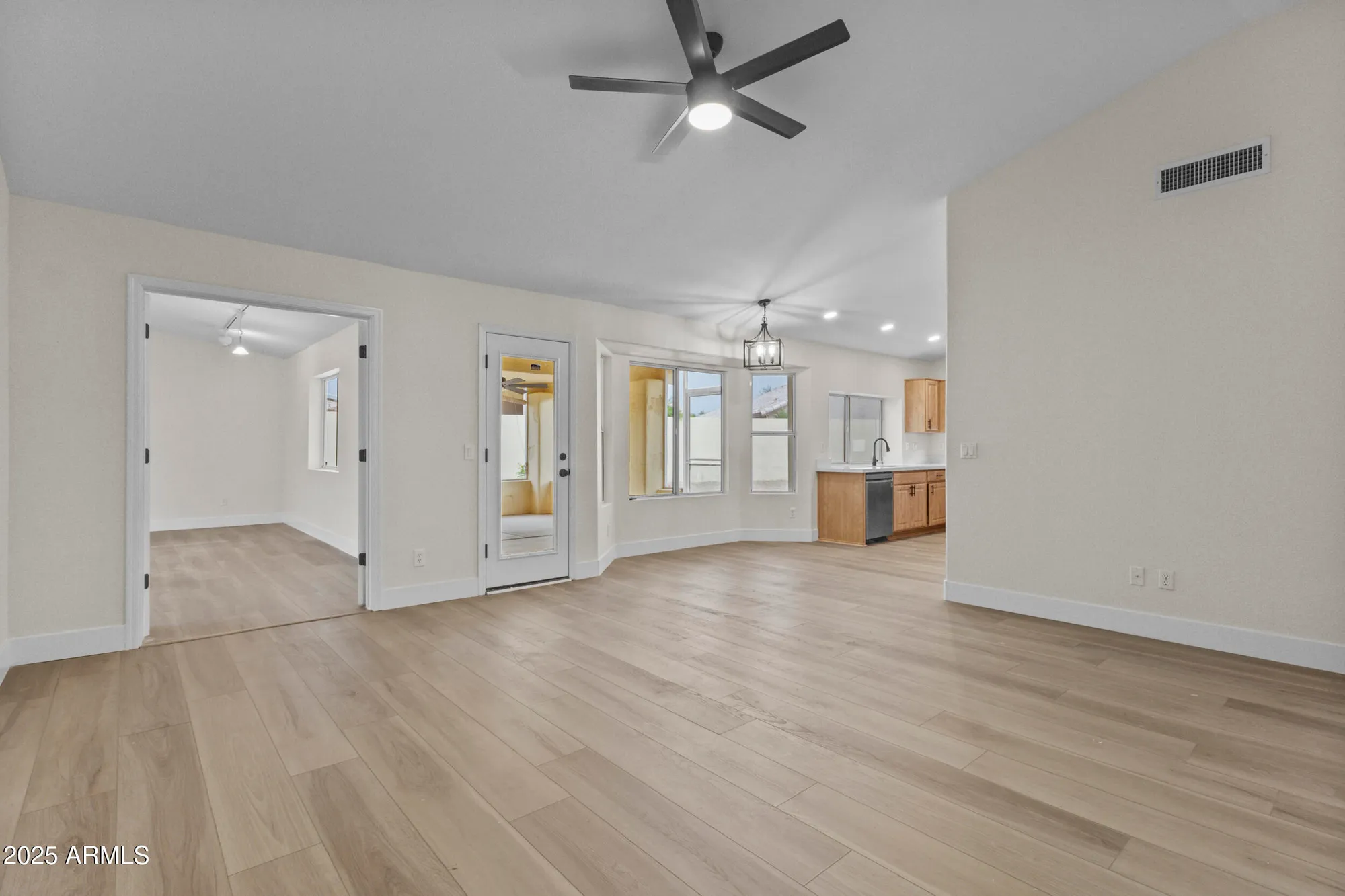 Property Slideshow image 7 of 35 | 17865 n desert flower trl, Surprise, AZ, 85374