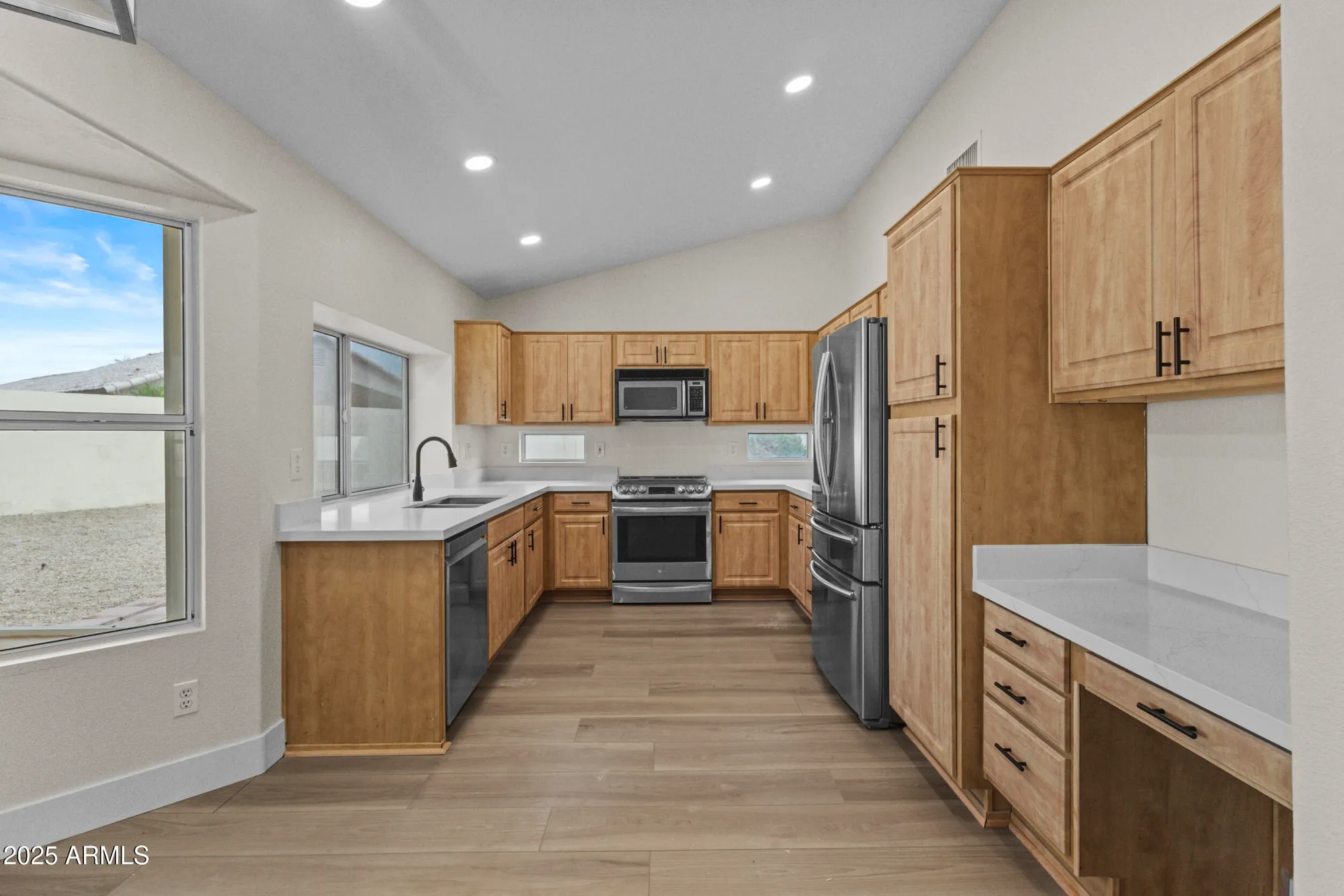 Property Slideshow image 9 of 35 | 17865 n desert flower trl, Surprise, AZ, 85374