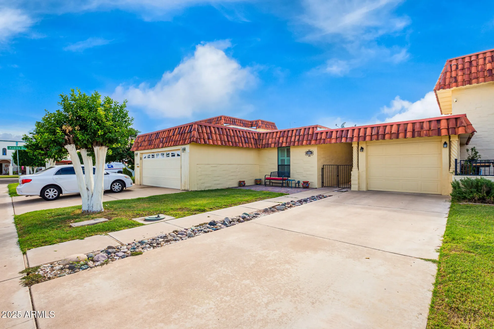 Property Slideshow image 4 of 29 | 10230 n 106th dr, Sun City, AZ, 85351