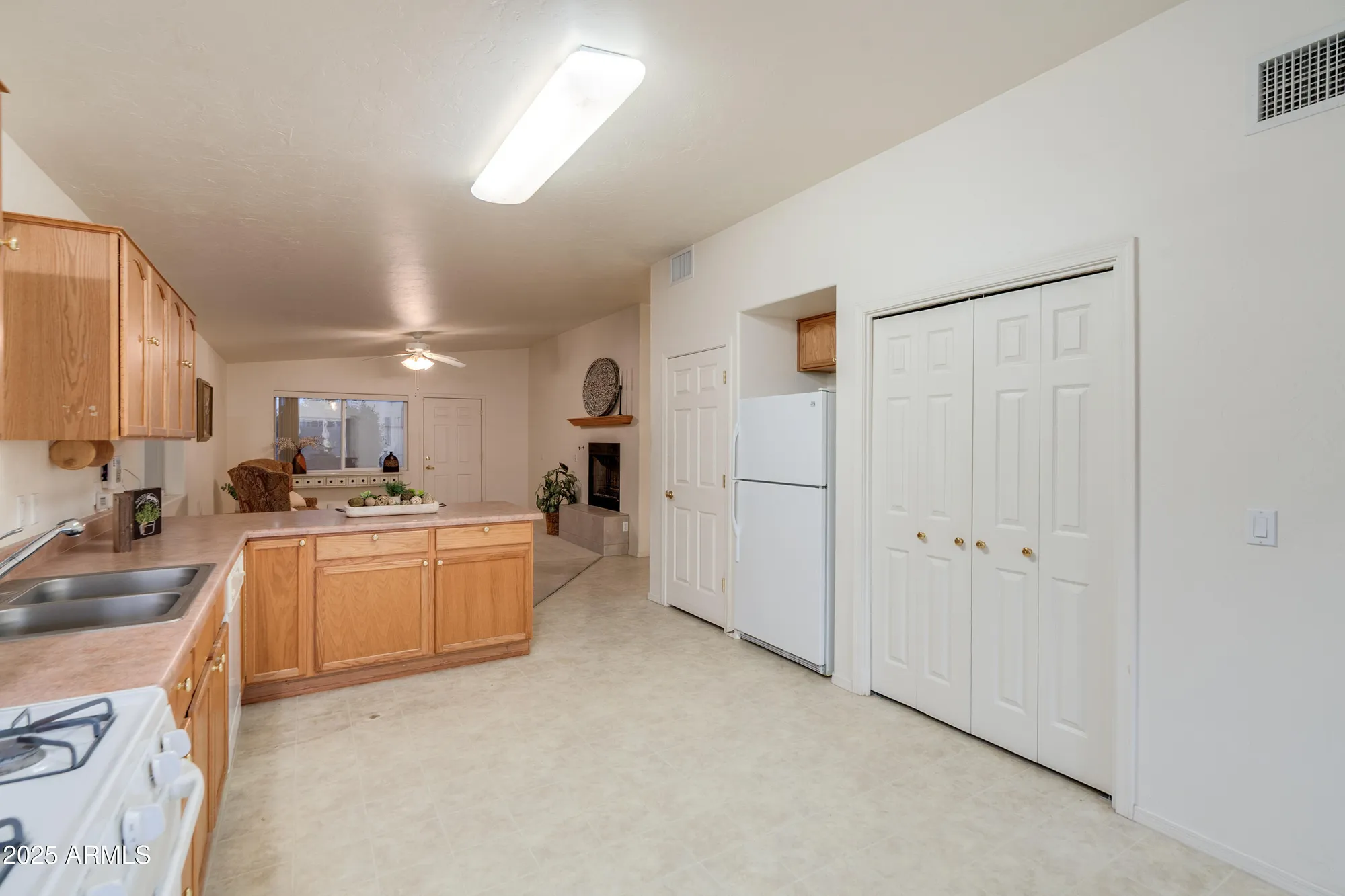 Property Slideshow image 14 of 34 | 426 s taylors trl, Sierra Vista, AZ, 85635
