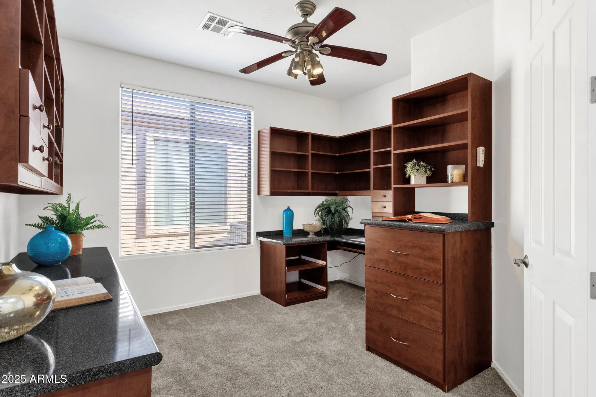 Property Slideshow image 6 of 31 | 5164 s barley way, Gilbert, AZ, 85298