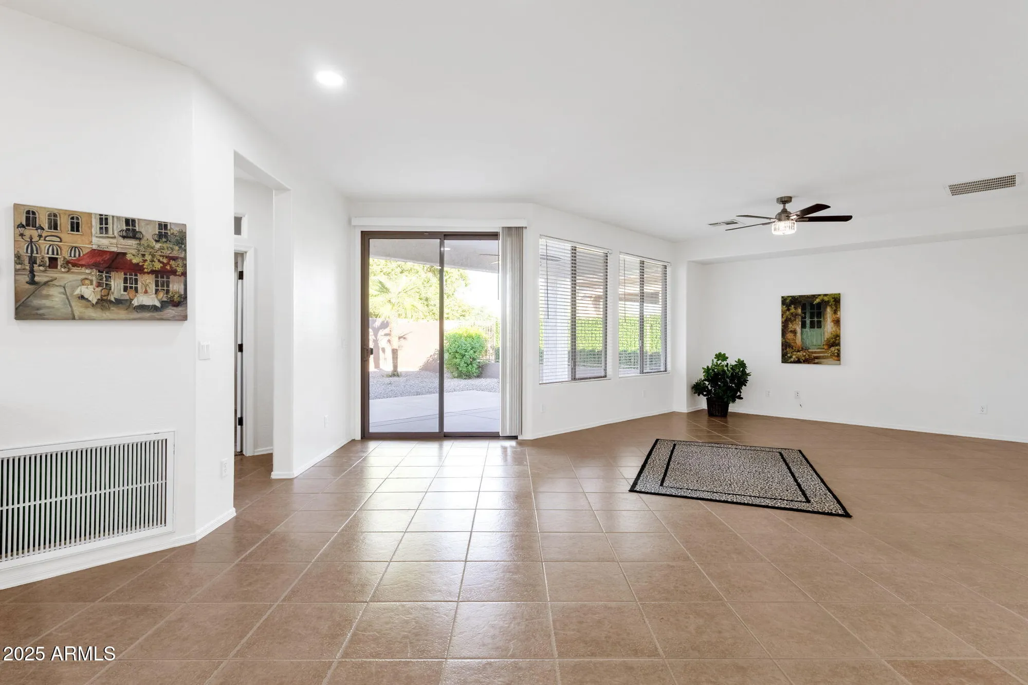 Property Slideshow image 9 of 31 | 5164 s barley way, Gilbert, AZ, 85298