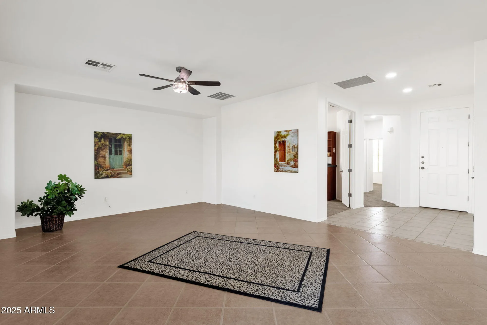 Property Slideshow image 11 of 31 | 5164 s barley way, Gilbert, AZ, 85298