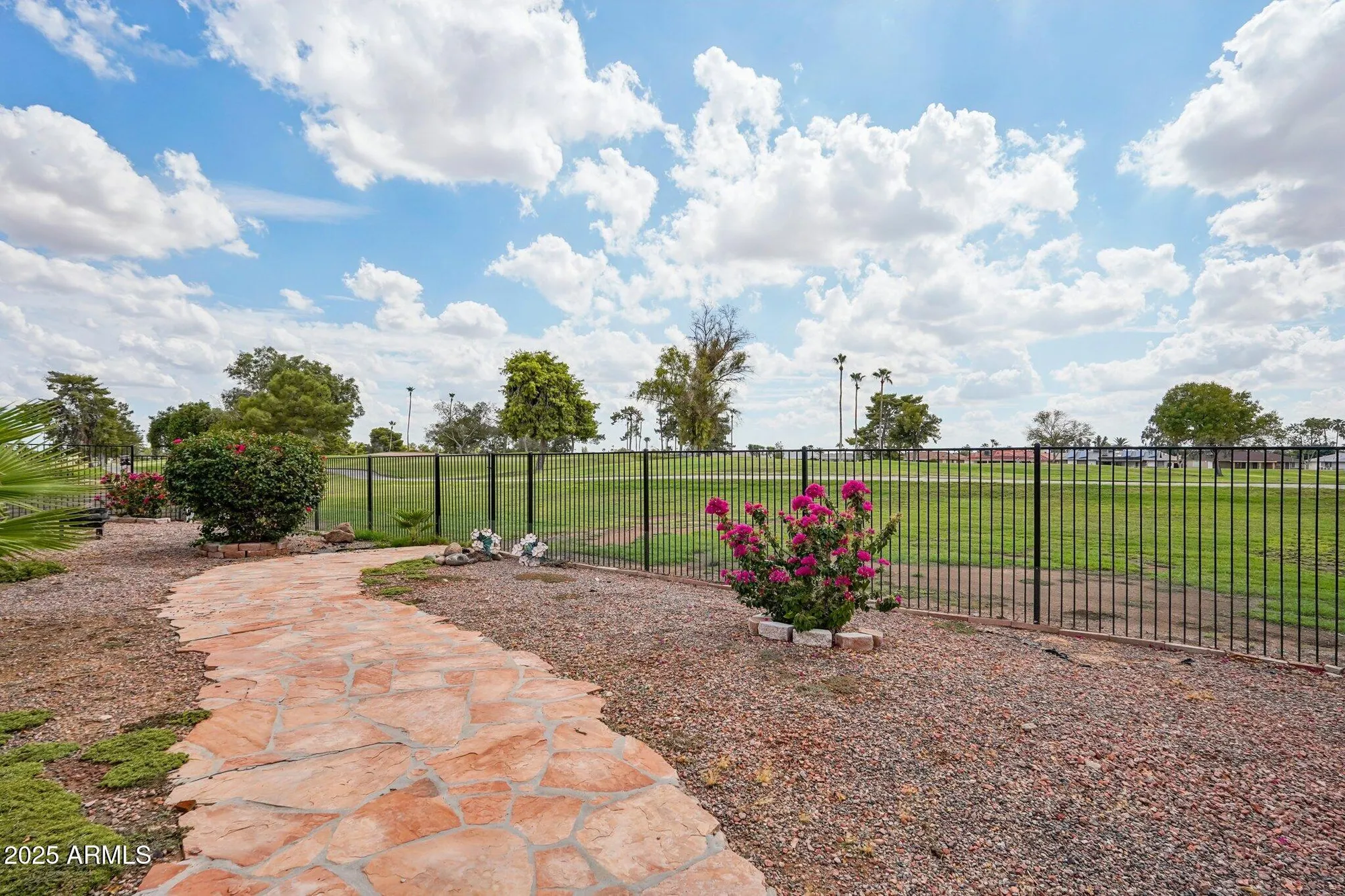 Property Slideshow image 29 of 32 | 9623 w country club dr, Sun City, AZ, 85373
