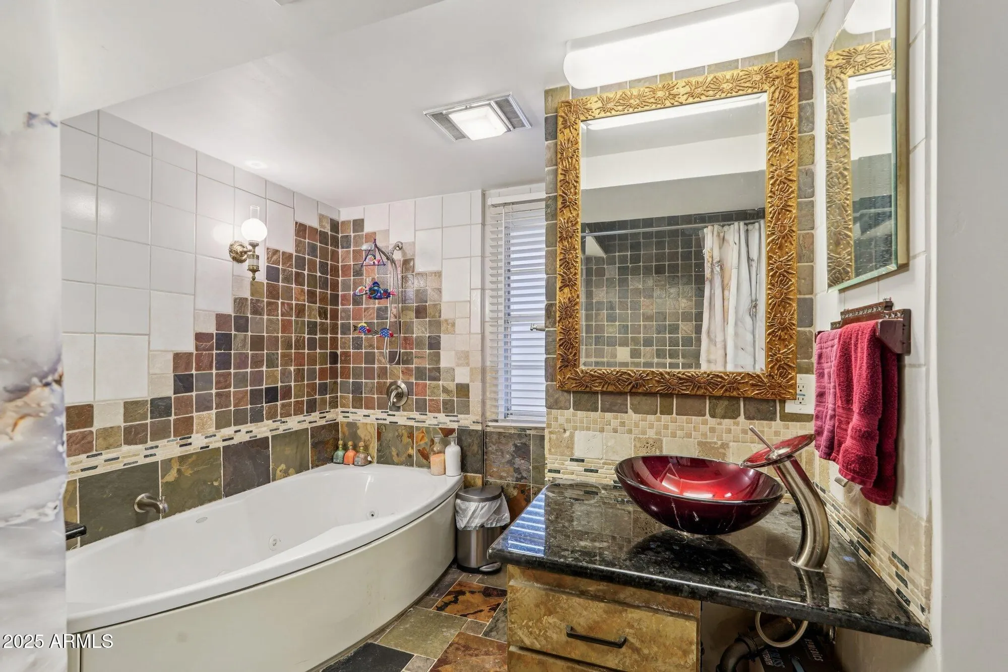 Property Slideshow image 17 of 32 | 9623 w country club dr, Sun City, AZ, 85373