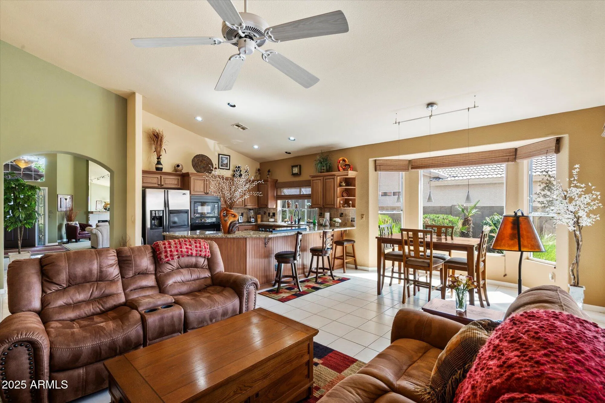 Property Slideshow image 5 of 28 | 10605 e nacoma dr, Sun Lakes, AZ, 85248