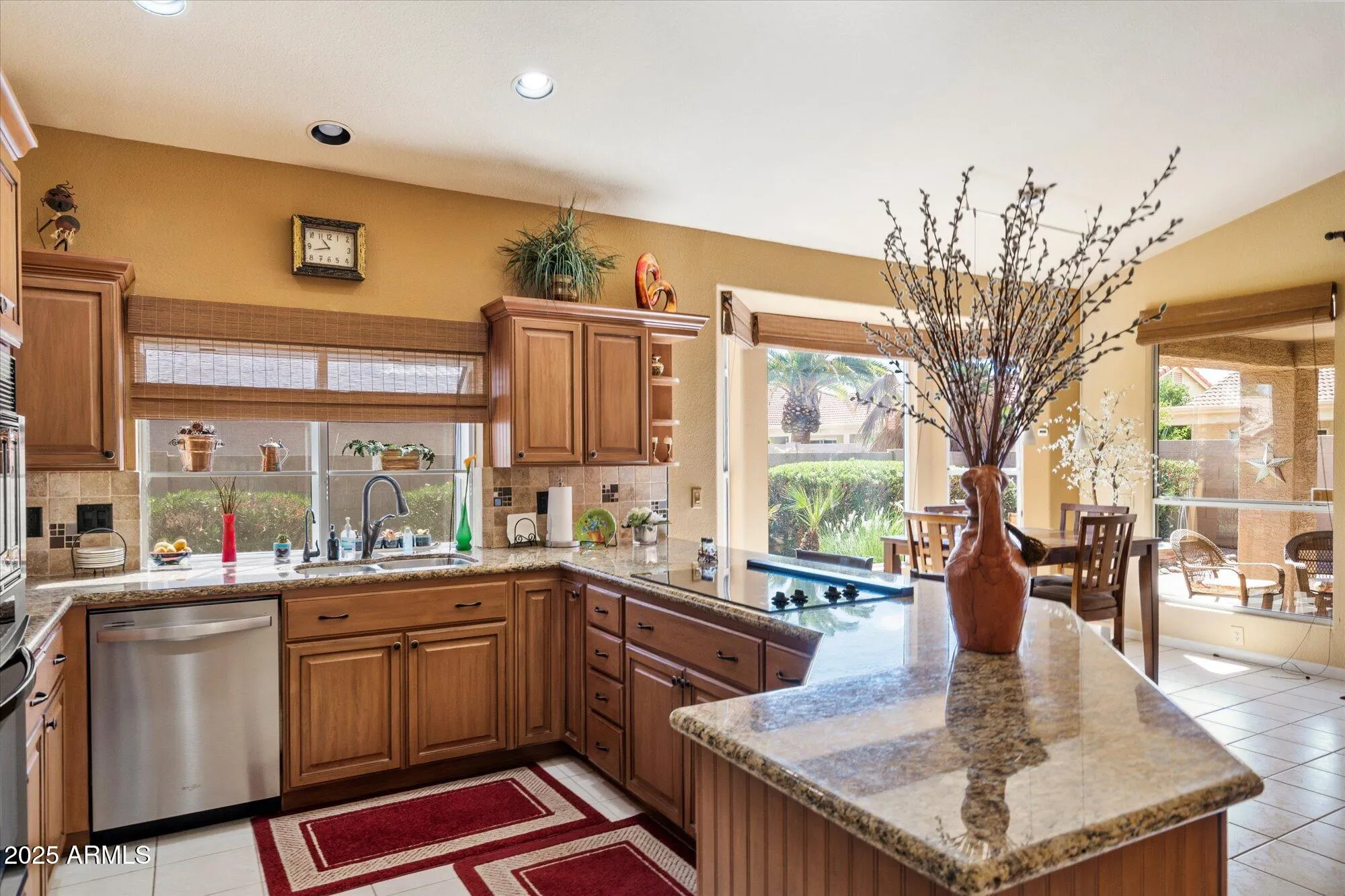 Property Slideshow image 9 of 28 | 10605 e nacoma dr, Sun Lakes, AZ, 85248